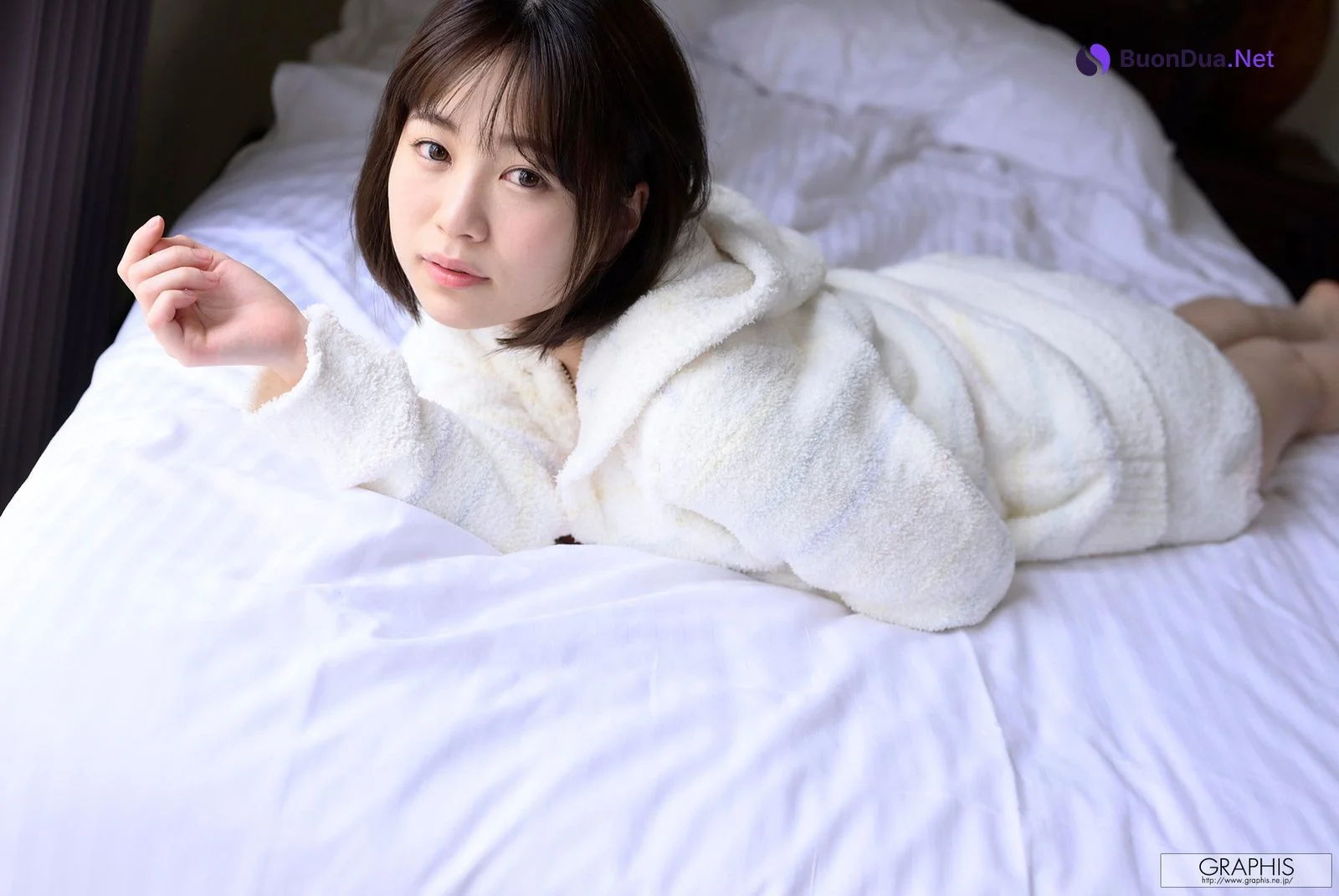 Kanan Amamiya 天宮花南, [Graphis] Gals 「Heartfelt Kiss!」 Vol.02 - Photo 3