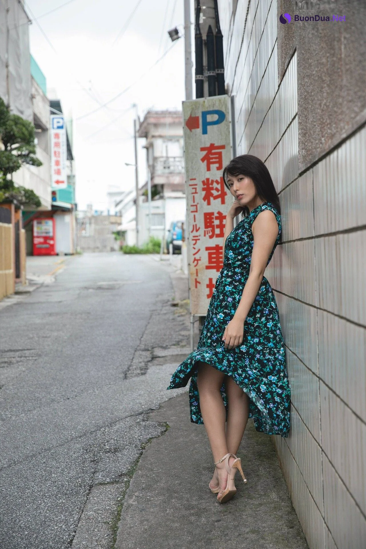 Kaneko Satomi 金子智美, FRIDAY 2021.08.20 (フライデー 2021年8月20日号) - Photo 16