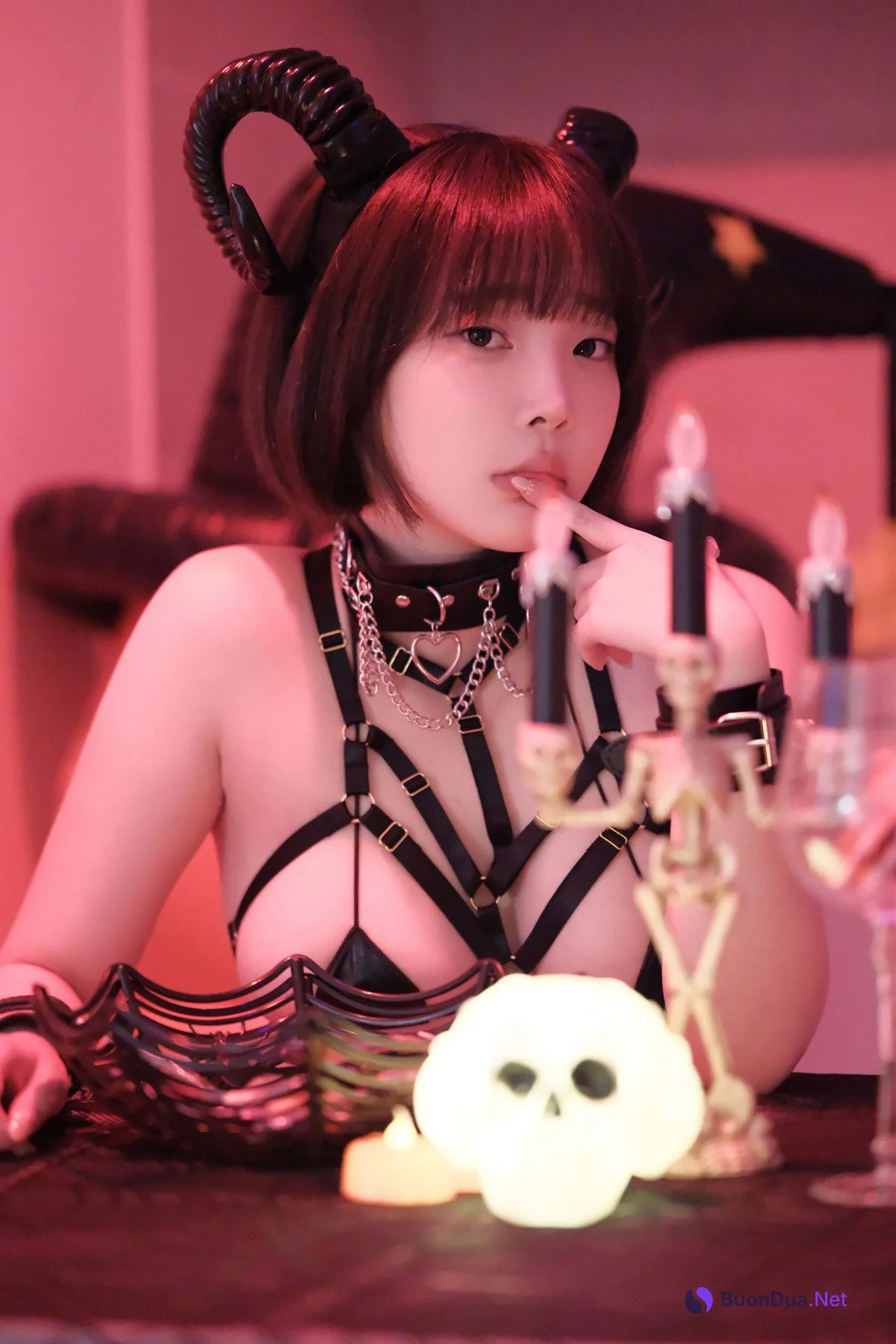 Kang Inkyung 강인경, Photobook ‘Halloween’ Set.01 - Photo 3