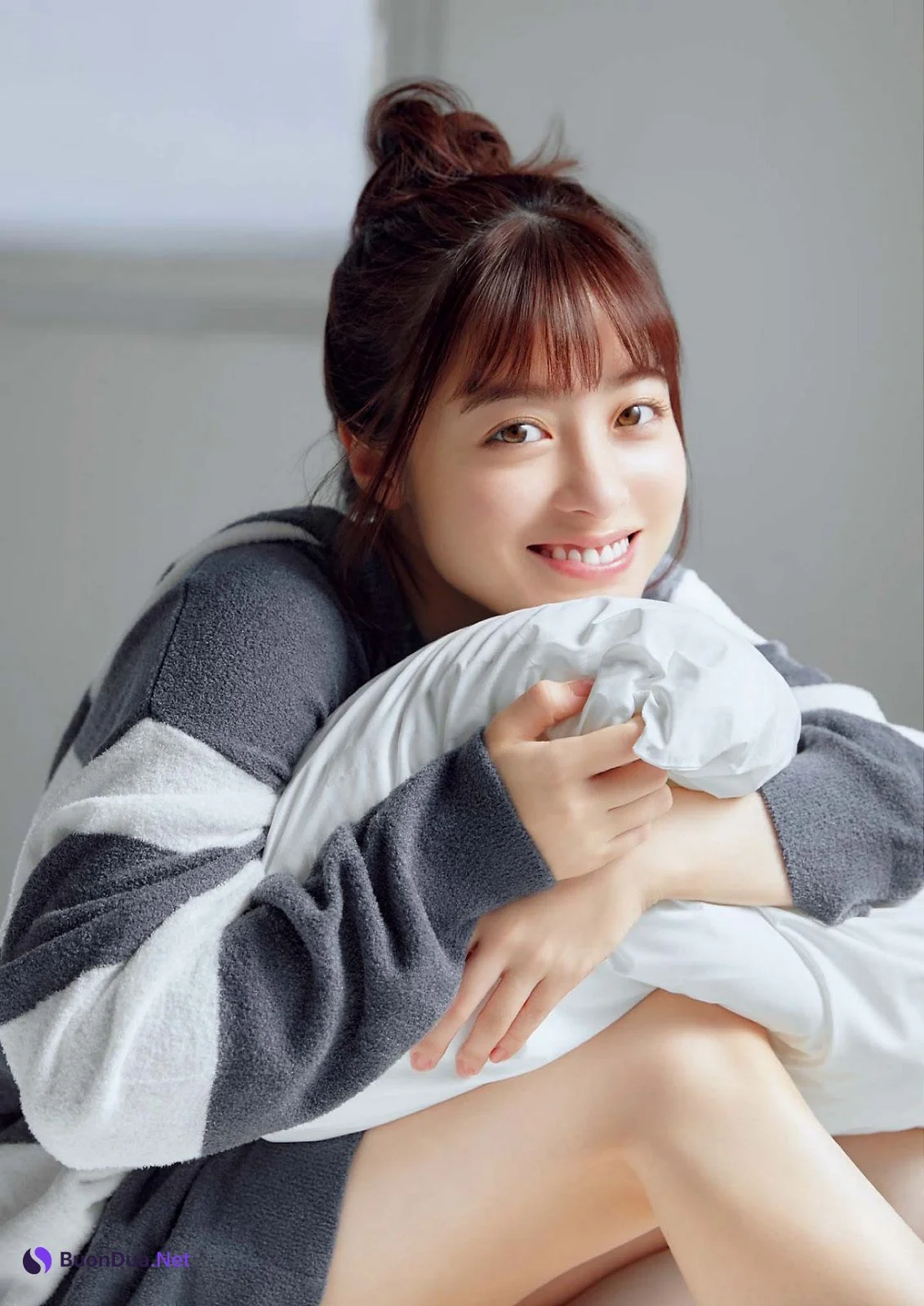 Kanna Hashimoto 橋本環奈, Big Comic Spirits 2022 No.36 (ビッグコミックスピリッツ 2022年36号) - Photo 10
