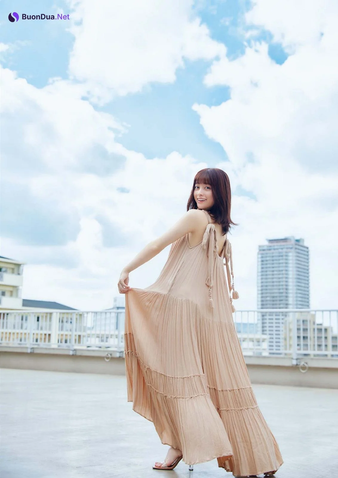 Kanna Hashimoto 橋本環奈, Big Comic Spirits 2022 No.36 (ビッグコミックスピリッツ 2022年36号) - Photo 18