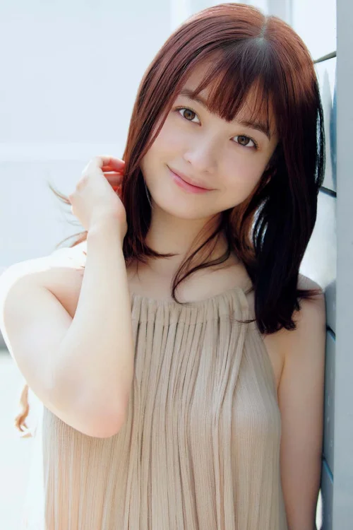 Kanna Hashimoto 橋本環奈, Big Comic Spirits 2022 No.36 (ビッグコミックスピリッツ 2022年36号)