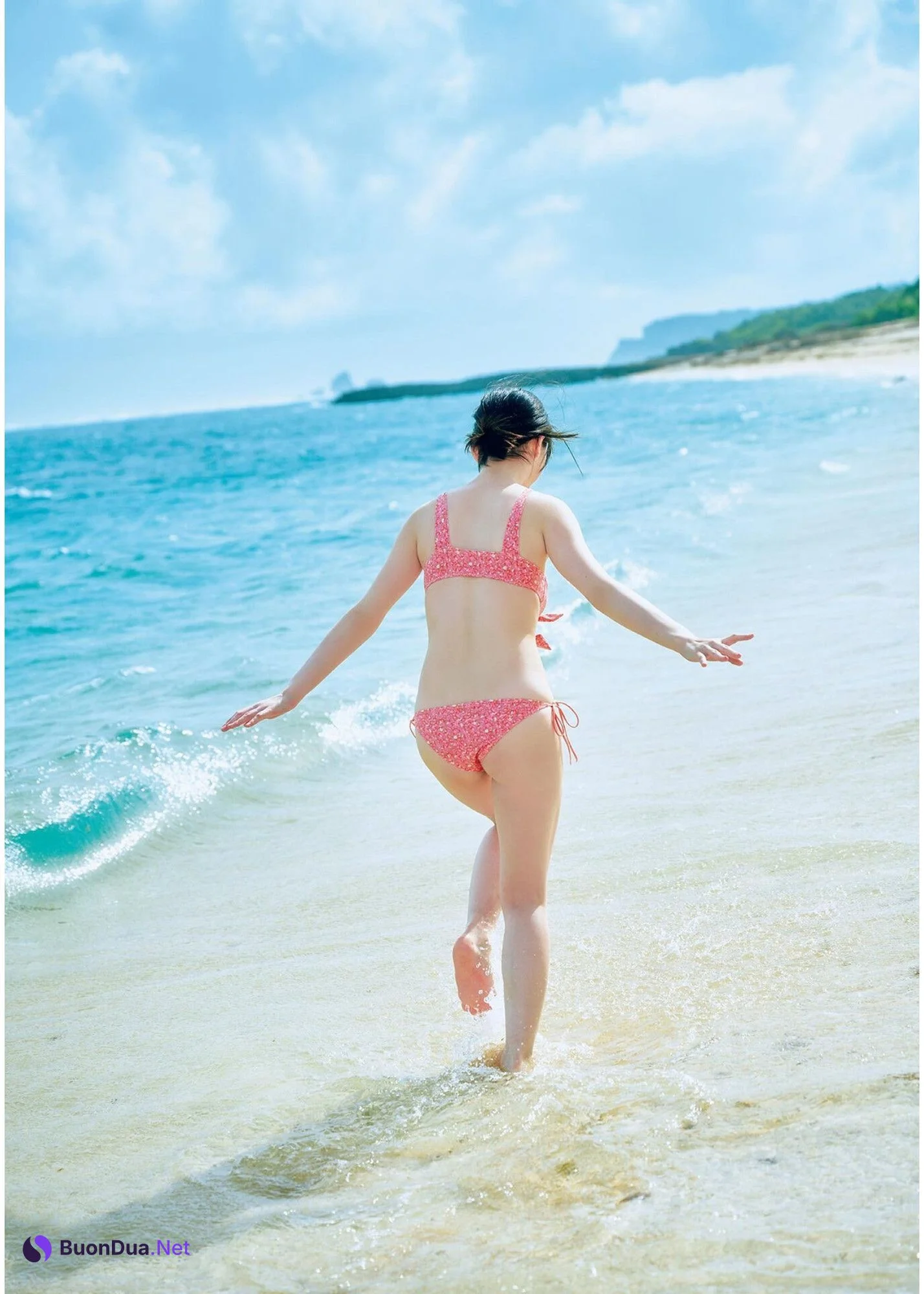 Kanna Seto 瀬戸環奈, 1st写真集 「Emerald」 Set.04 - Photo 2