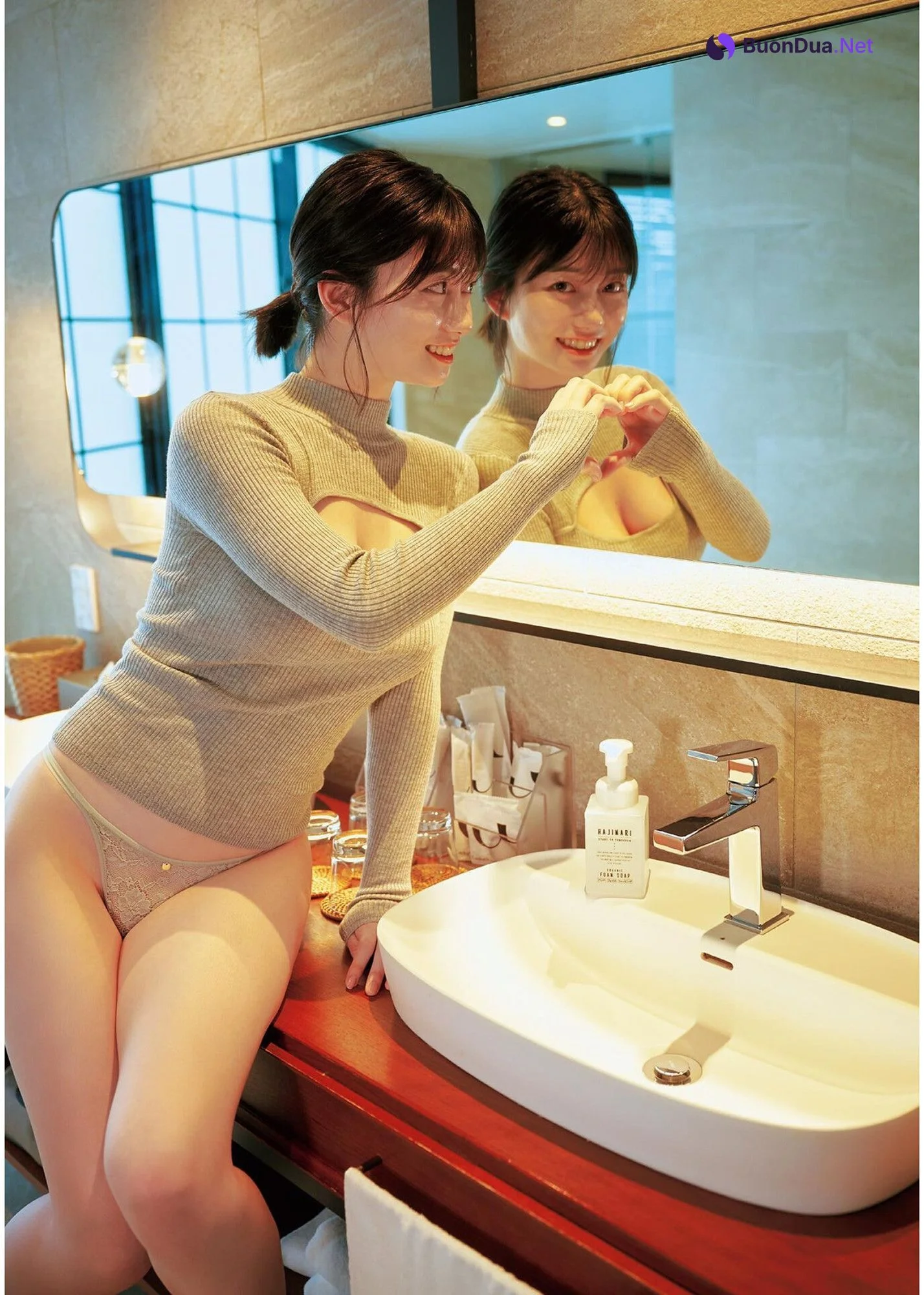 Kanna Seto 瀬戸環奈, 1st写真集 「Emerald」 Set.05 - Photo 17