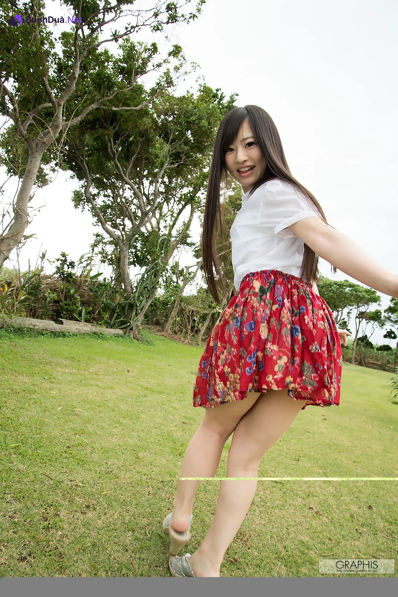 Kanon Momojiri 桃尻かのん, Graphis First Gravure 初脫ぎ娘 Vol.01 - Photo 3