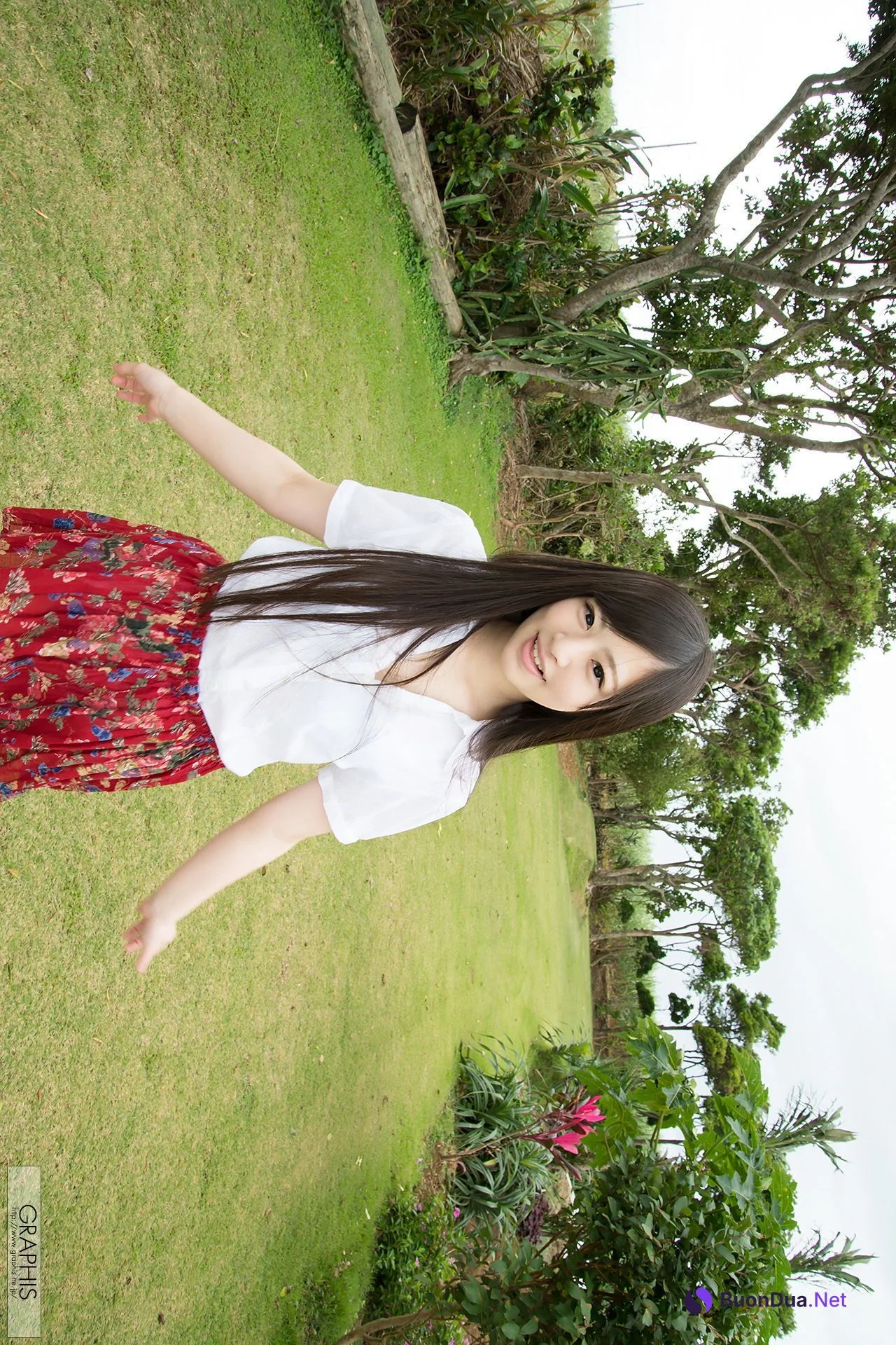 Kanon Momojiri 桃尻かのん, Graphis First Gravure 初脫ぎ娘 Vol.01 - Photo 4