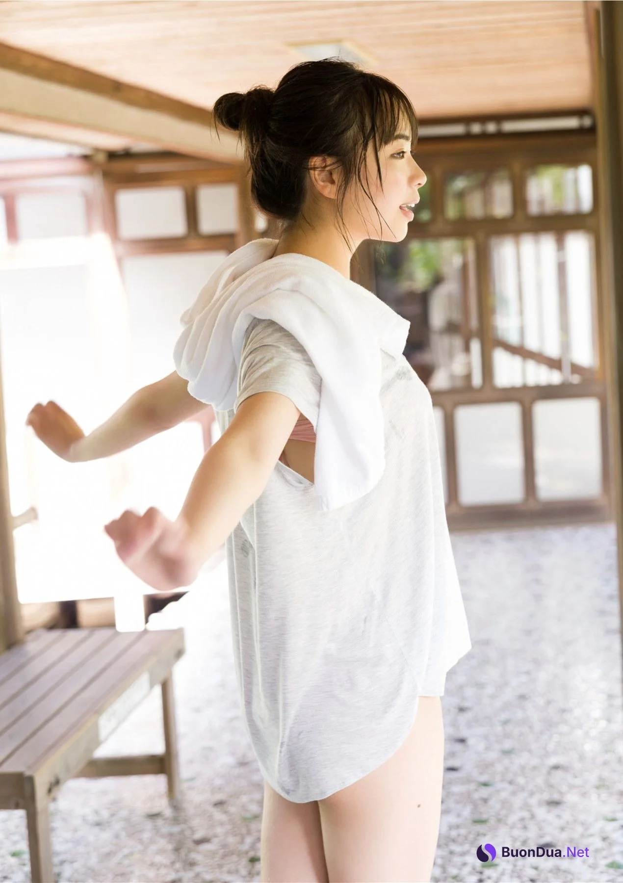 Kaon Aso 麻生果恩, 写真集 「偶然隣の席に座っていたとしても」 Set.02 - Photo 2
