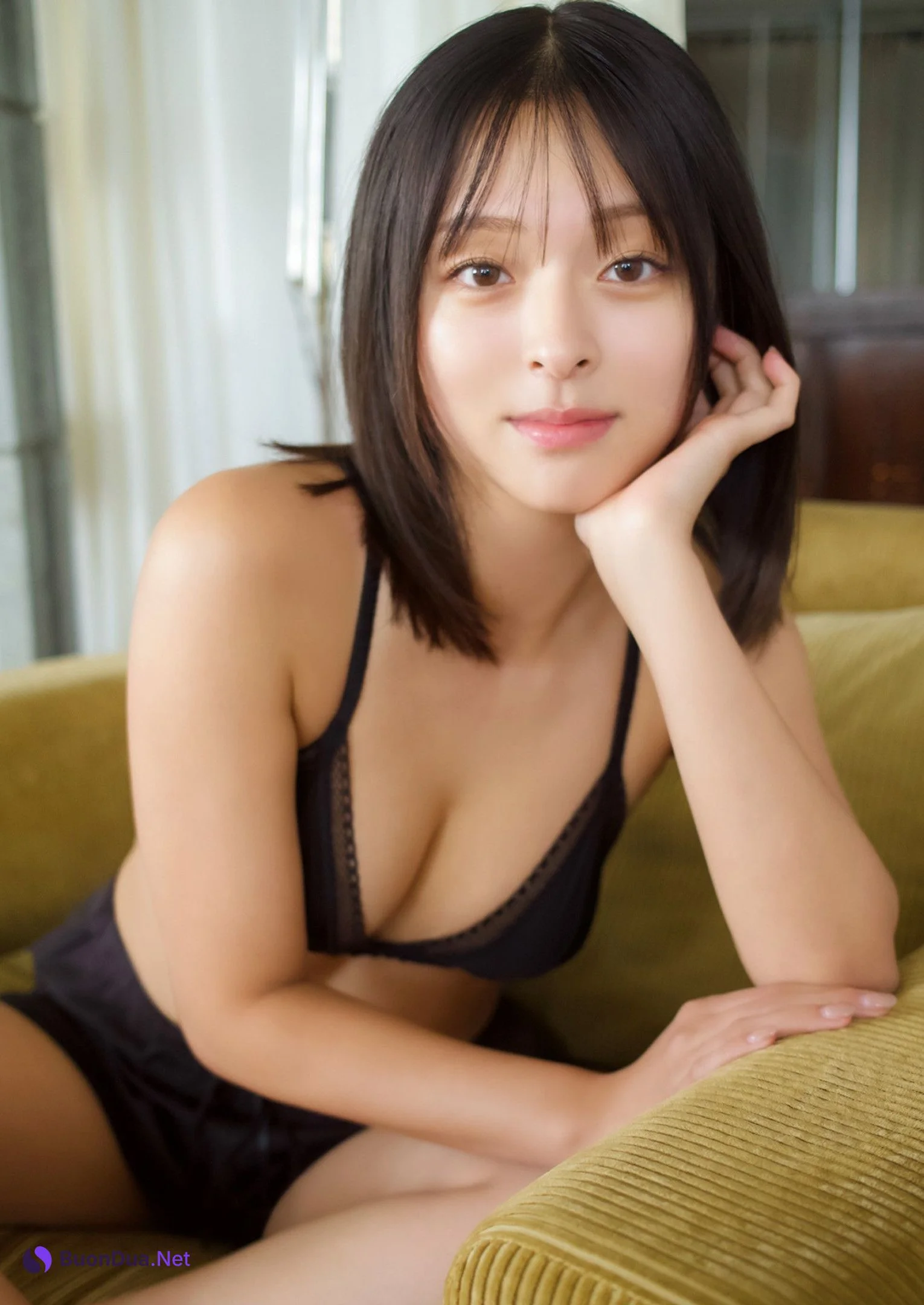 KAORI かおり, Young Jump 2023 No.11 (ヤングジャンプ 2023年11号) - Photo 10