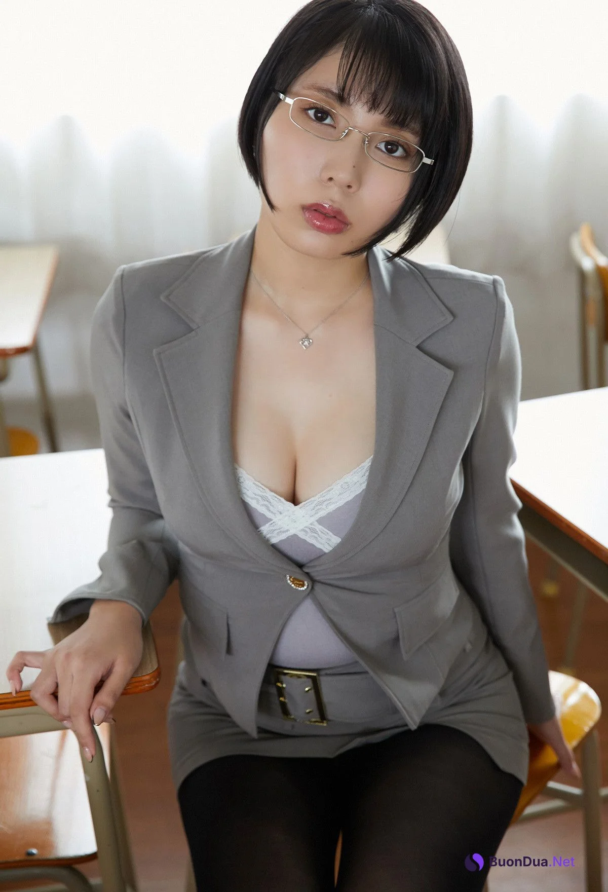 Kaoru Yasui 安位薫, デジタル写真集 「担任の安位先生」 - 写真 18