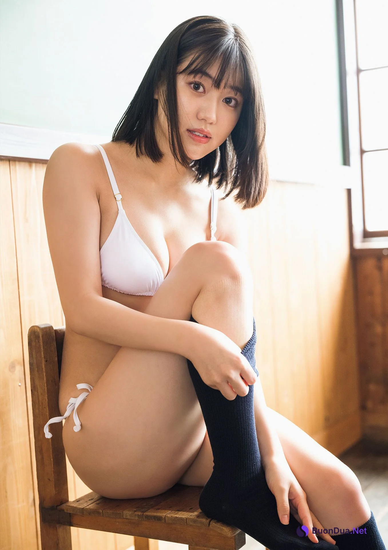 Karen Izumi 和泉芳怜, 1st写真集 サンプル版 可憐な芳怜 - Photo 4