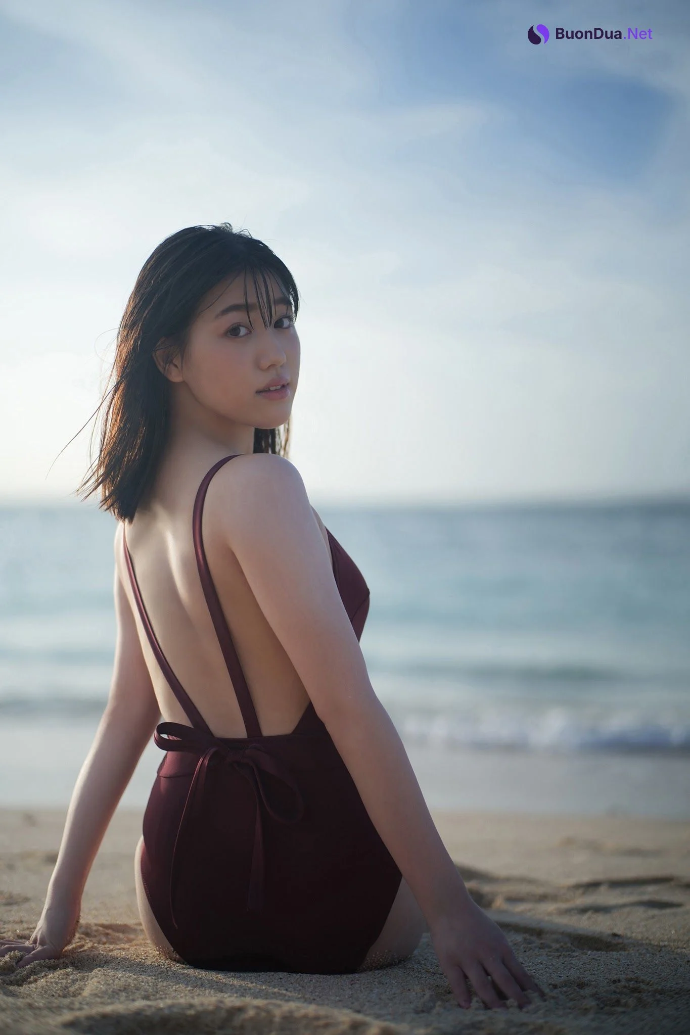 Karen Izumi 和泉芳怜, ヤンマガWeb ヤンマガアザーっす！ YM2021年51号 - Photo 3