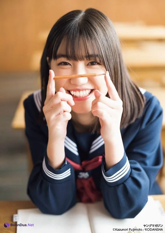 Karen Izumi 和泉芳怜, Young Magazine 2022 No.46 (ヤングマガジン 2022年46号) - Photo 10