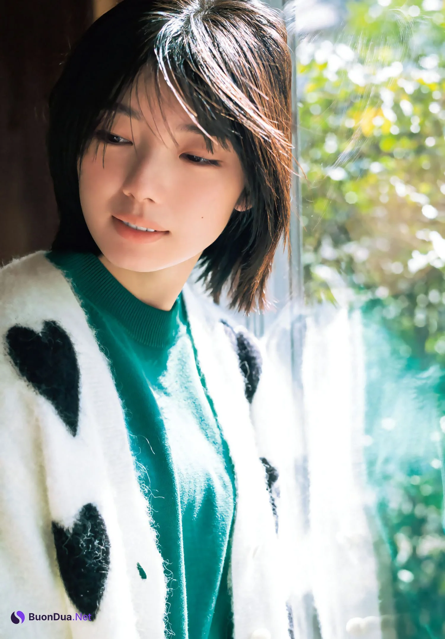 Karin Fujiyoshi 藤吉夏鈴, Shonen Magazine 2024 No.13 (週刊少年マガジン 2024年13号) - Photo 5