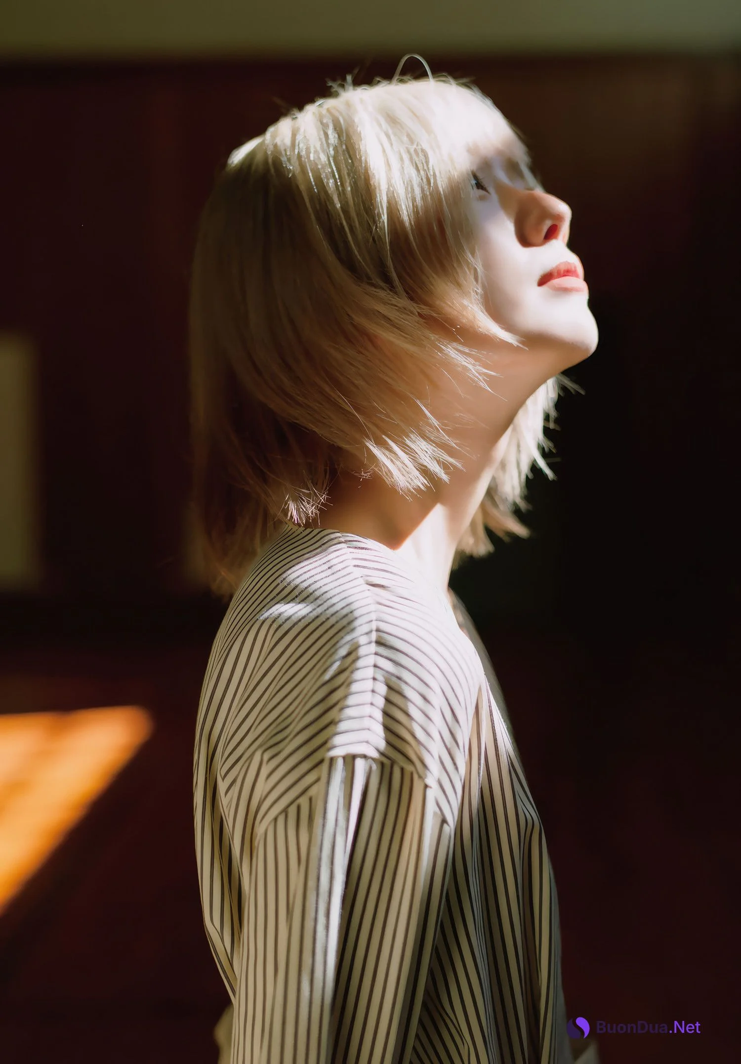 Karin Fujiyoshi 藤吉夏鈴, Shonen Magazine 2025 No.17 (週刊少年マガジン 2025年17号) - 写真 7