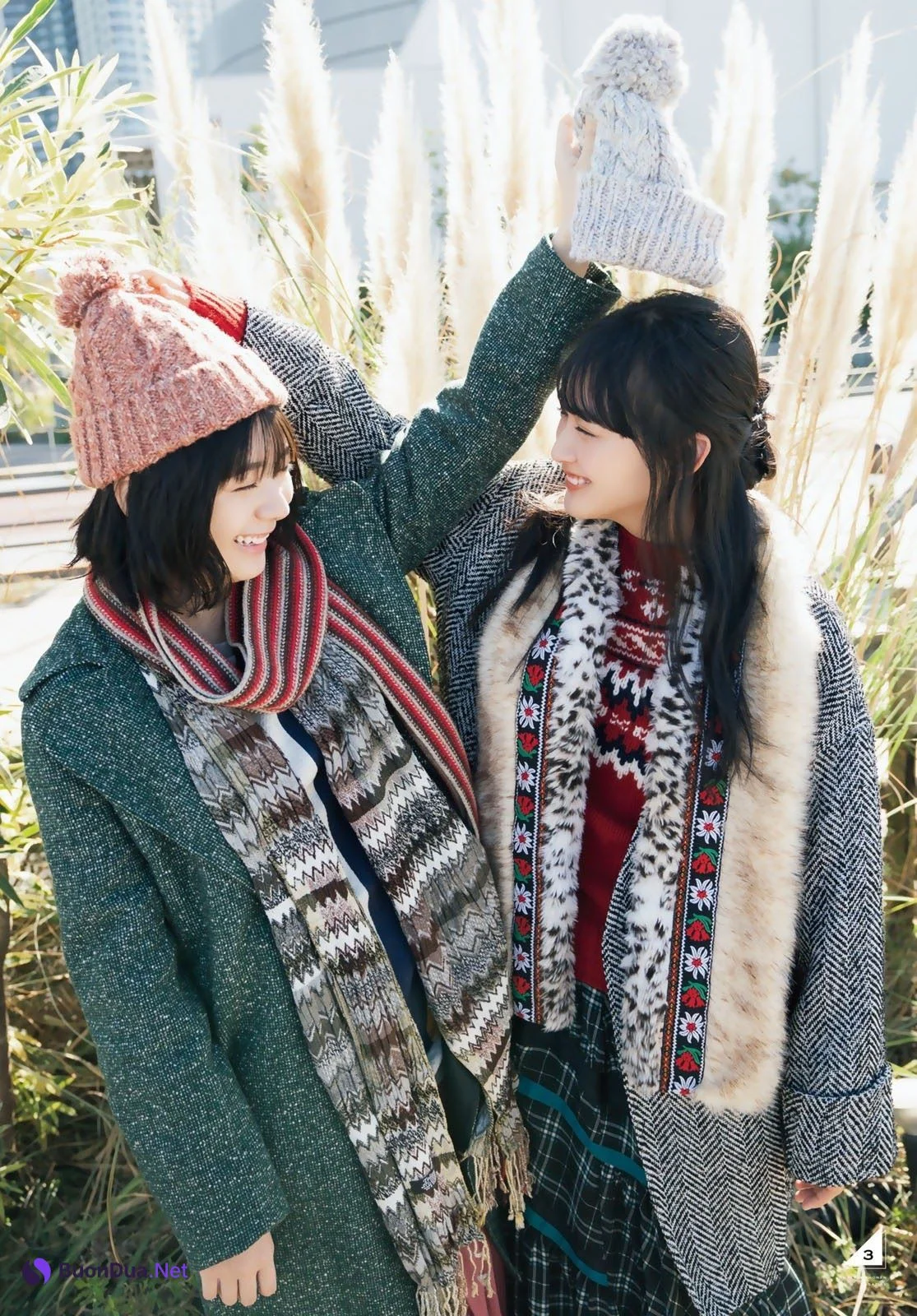 Karin Fujiyoshi 藤吉夏鈴, Ten Yamasaki 山﨑天, Shonen Magazine 2021 No.01 (週刊少年マガジン 2021年01号) - Photo 5