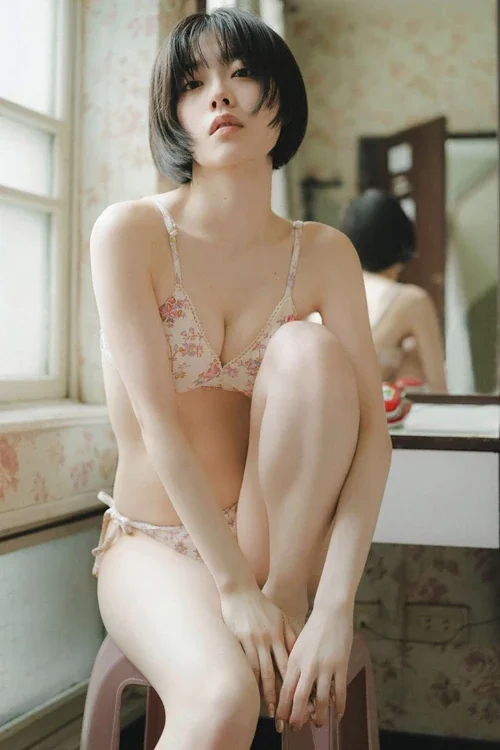 Karin Isobe 礒部花凜, 週プレ＋Special No.342 「かりんとりっぷ」 Set.03