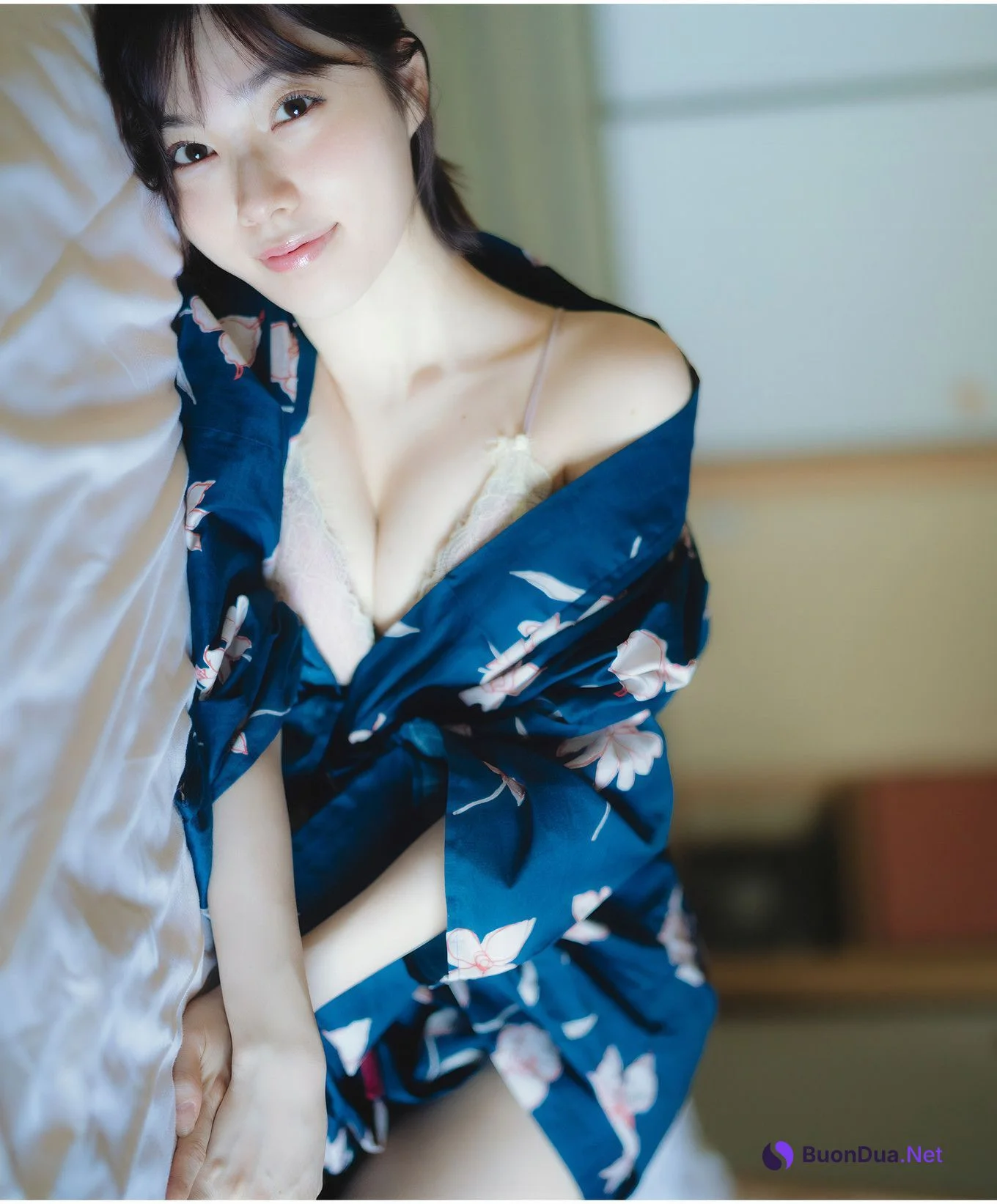 Karin Isobe 礒部花凜, Weekly Playboy 2024 No.49 (週刊プレイボーイ 2024年49号 - รูปภาพ 13