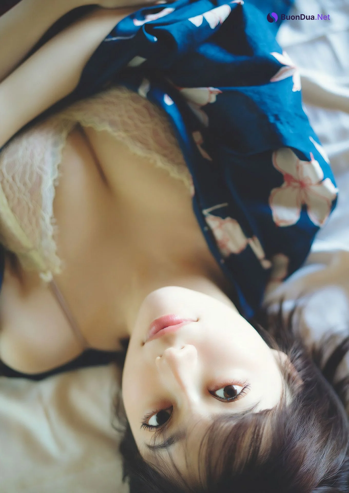 Karin Isobe 礒部花凜, Weekly Playboy 2024 No.49 (週刊プレイボーイ 2024年49号 - รูปภาพ 3