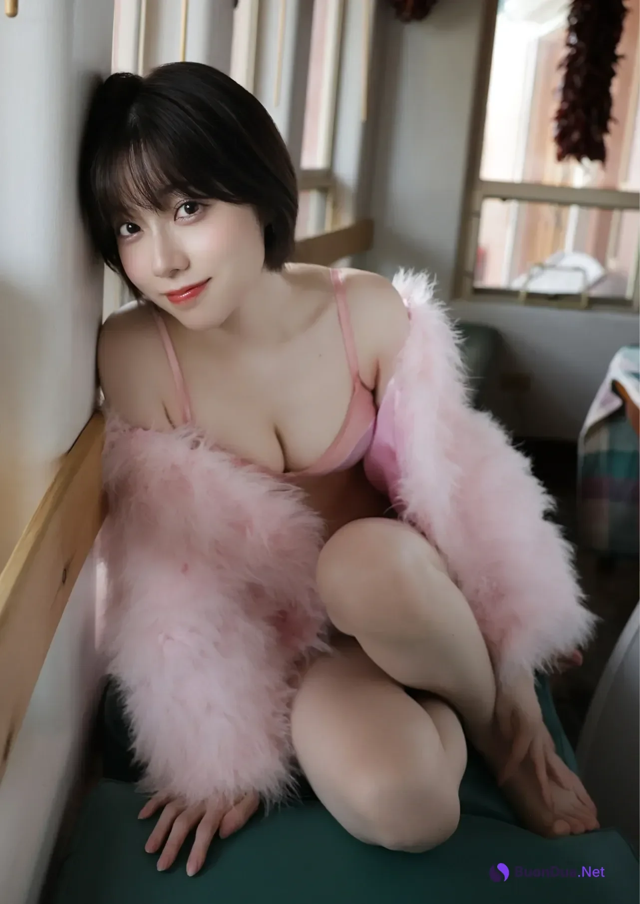 Karin Isobe 礒部花凜, Young Jump 2025 No.42 (ヤングジャンプ 2025年42号) - Photo 13