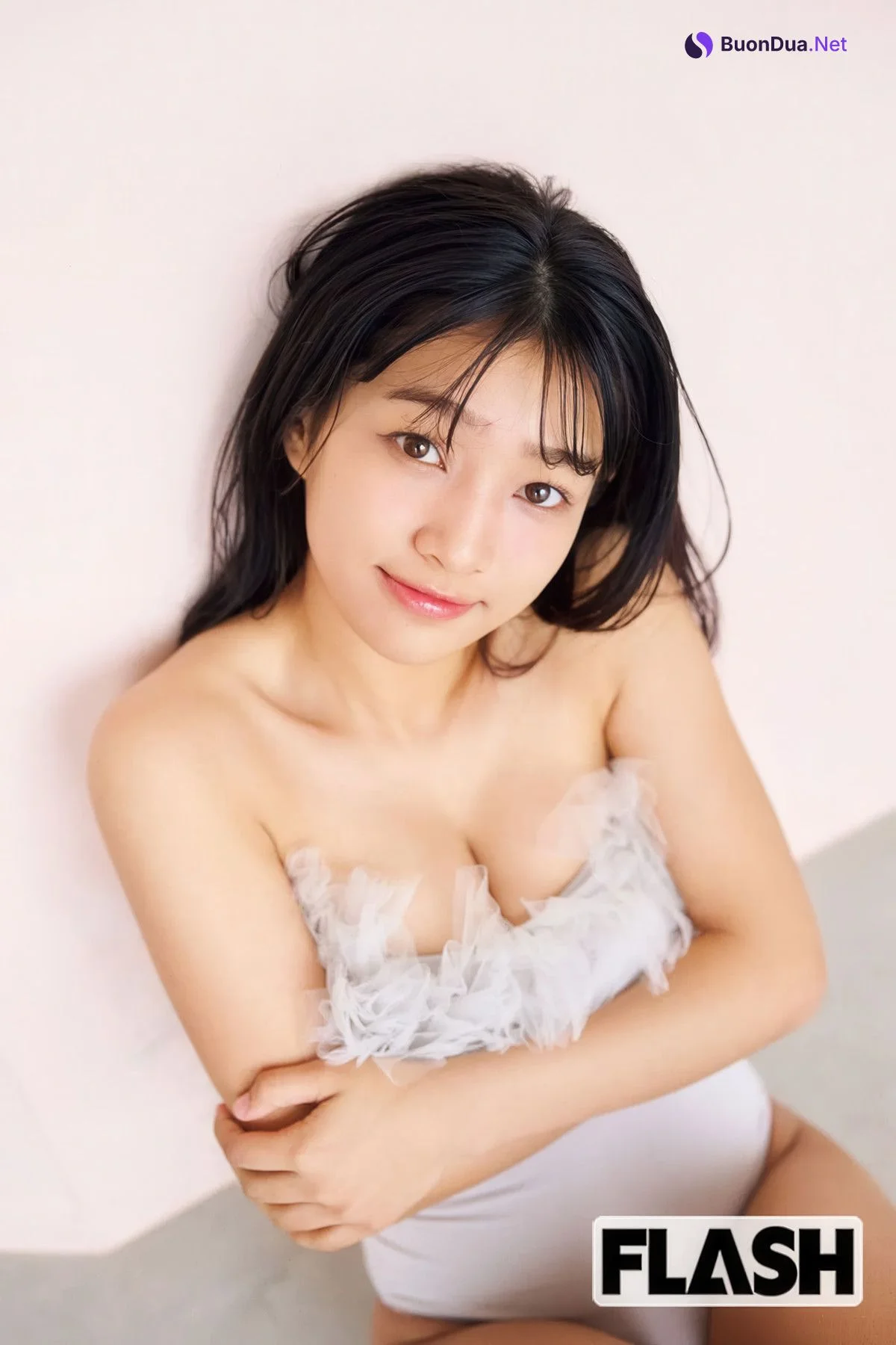 Karina Nizisaki 虹咲カリナ, FLASH 2025.06.24 (フラッシュ 2025年6月24日号) - Photo 12