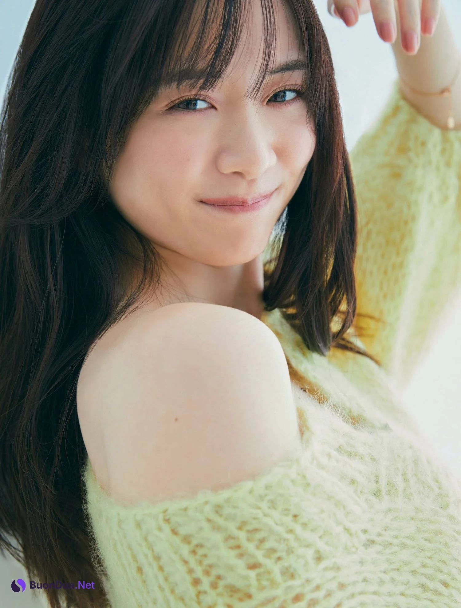 Kasumi Mori 森香澄, FRIDAY 2023.12.15 (フライデー 2023年12月15日号) - Photo 4
