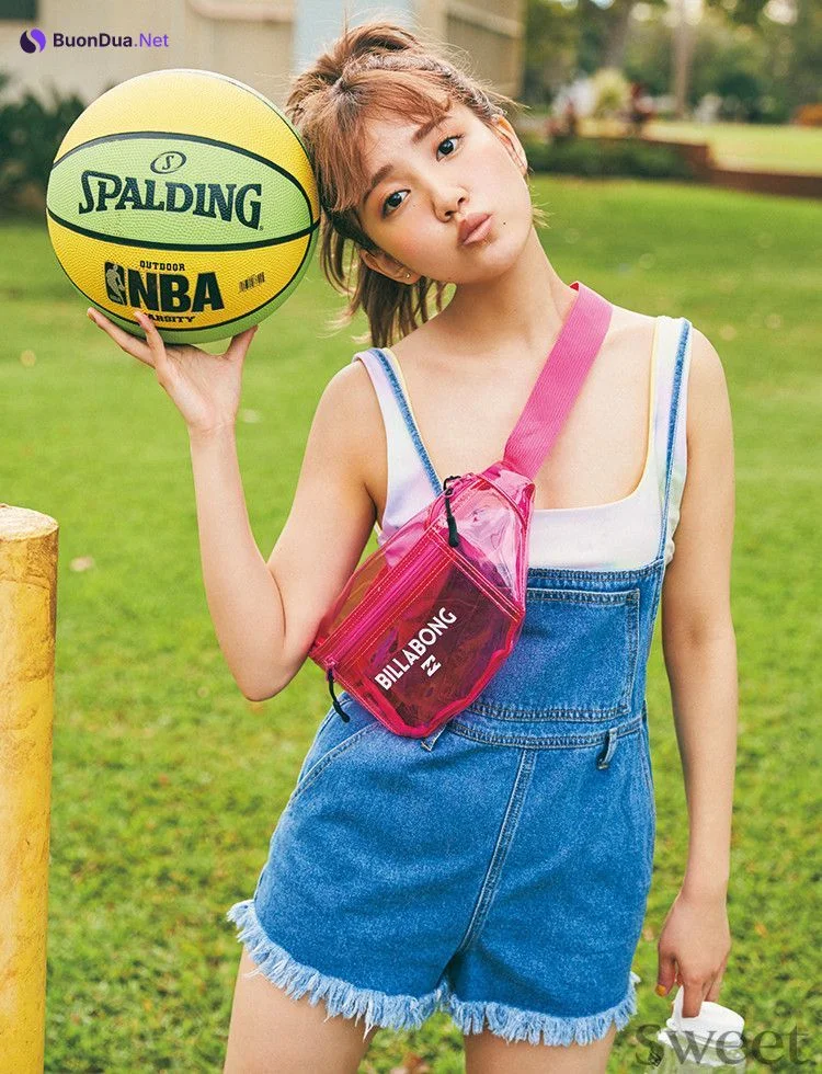 Kato Rena 加藤玲奈, SWEET Web Magazine 2019 - Photo 6