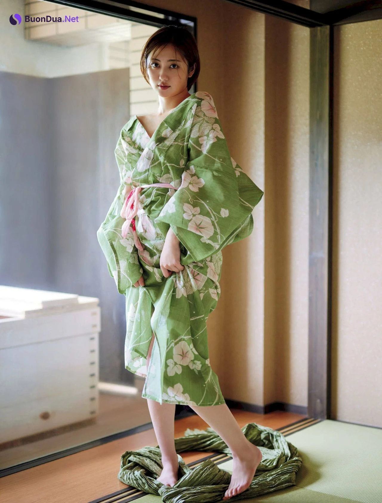 Kazusa Okuyama 奥山かずさ, FRIDAY 2022.11.11 (フライデー 2022年11月11日号) - Photo 5