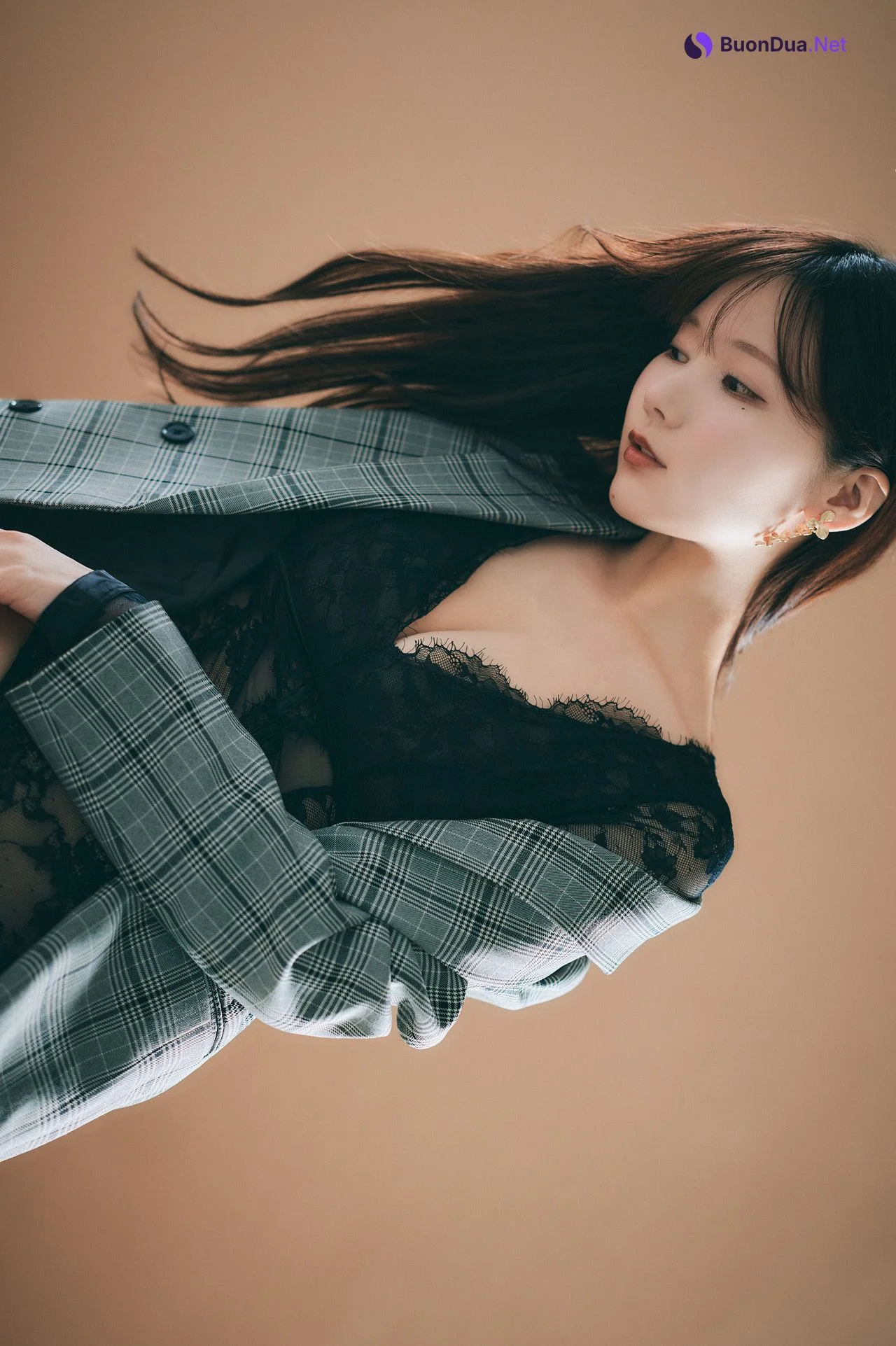 Kenken けんけんぱ, デジタル写真集 「BLACK LADY」 - Photo 3