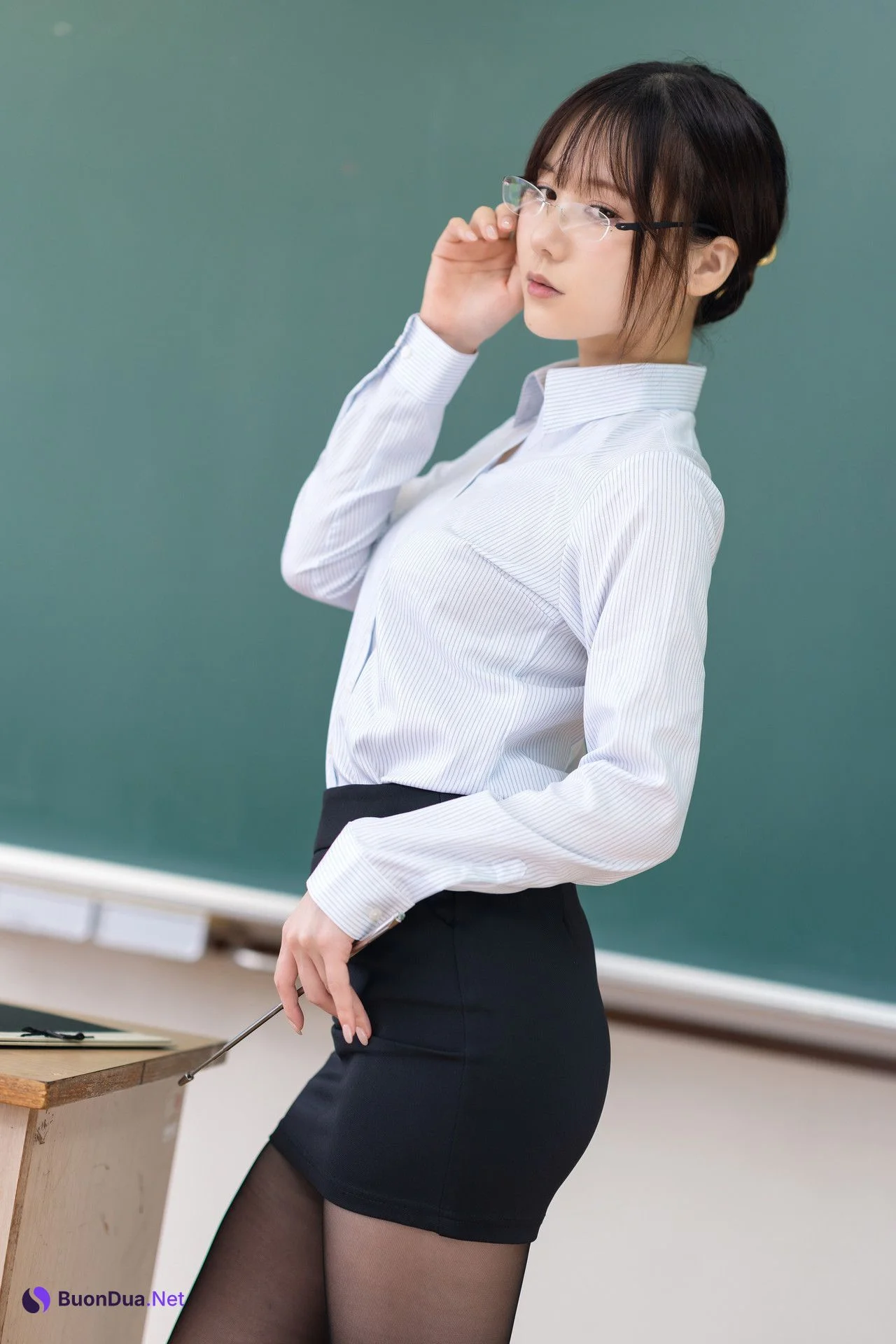 Kenken けんけん, 写真集 「もしもけんけんが〇〇先生だったら？」 Set.01 - Photo 2