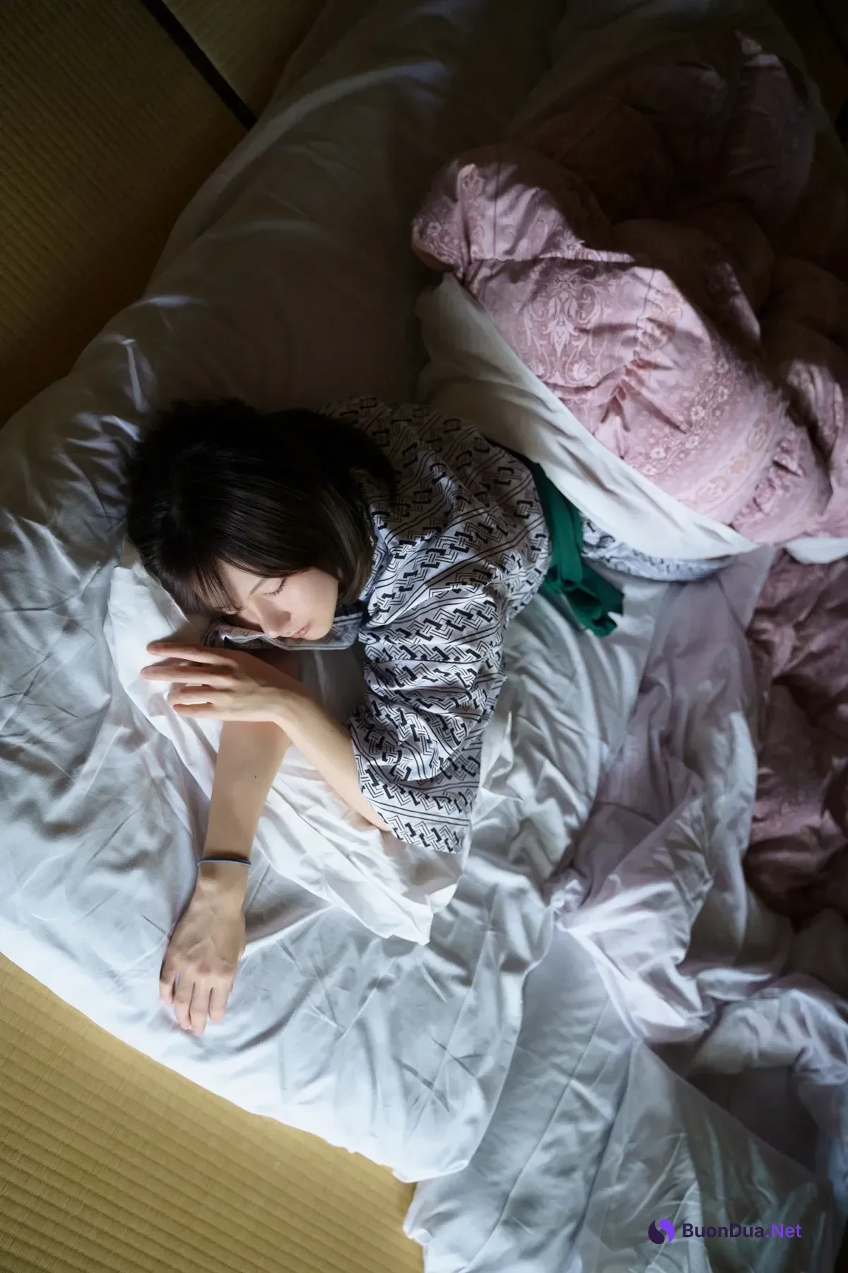 Kenken けんけん, デジタル写真集 「湯けむりけんけん」 Set.02 - Photo 16