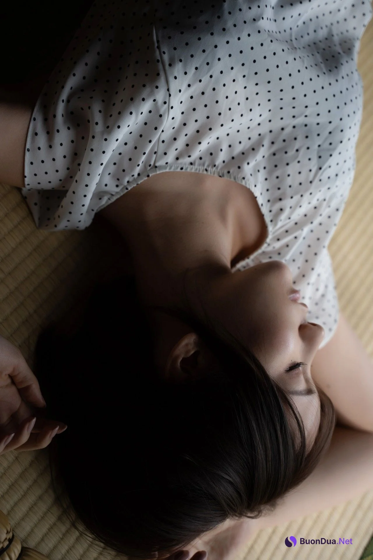 Kenken けんけん, デジタル写真集 「とある田舎のお姉さん」 Set.04 - Photo 17