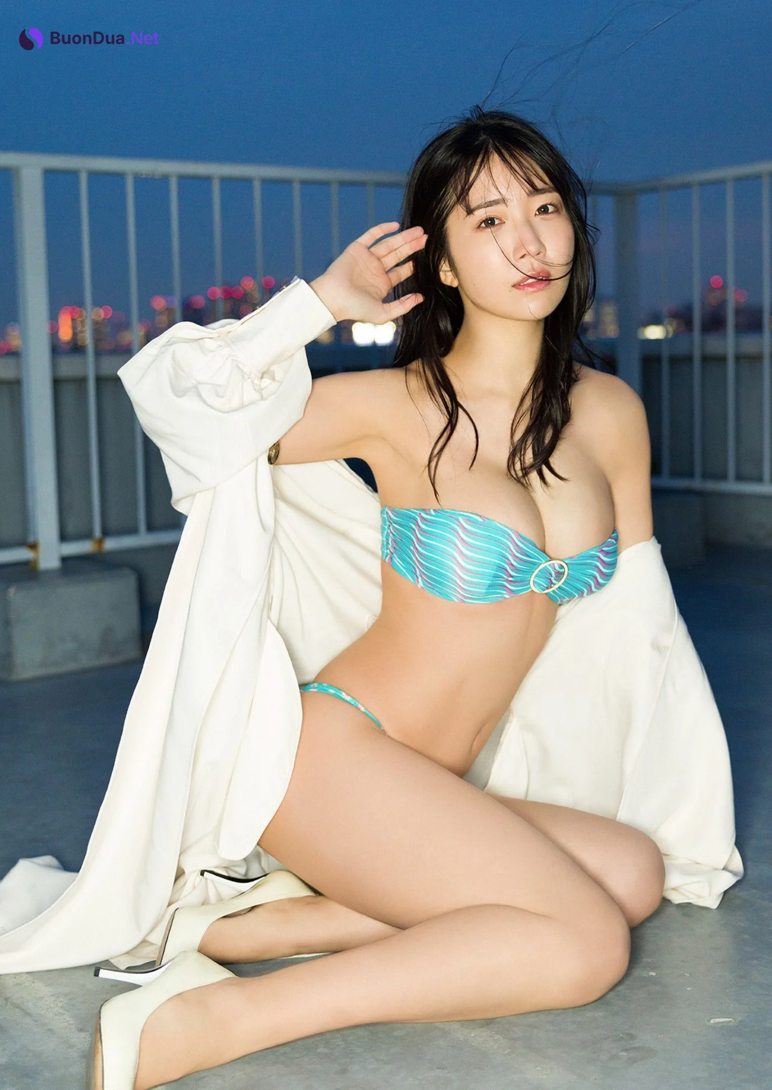 Kisumi Amau 天羽希純, Young Jump 2022 No.31 (ヤングジャンプ 2022年31号) - Photo 3