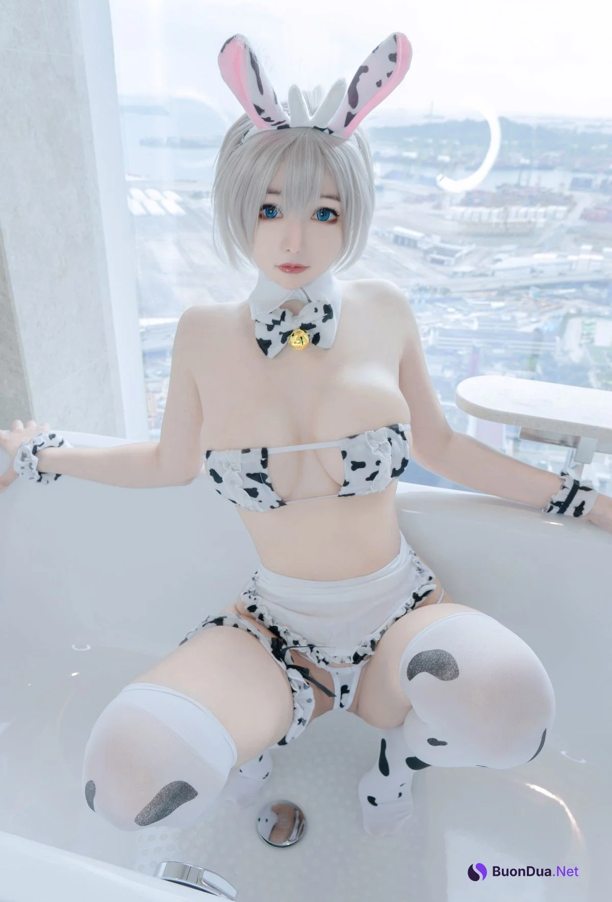 KitKat Cosplay Uzaki Cow Maid - Photo 5