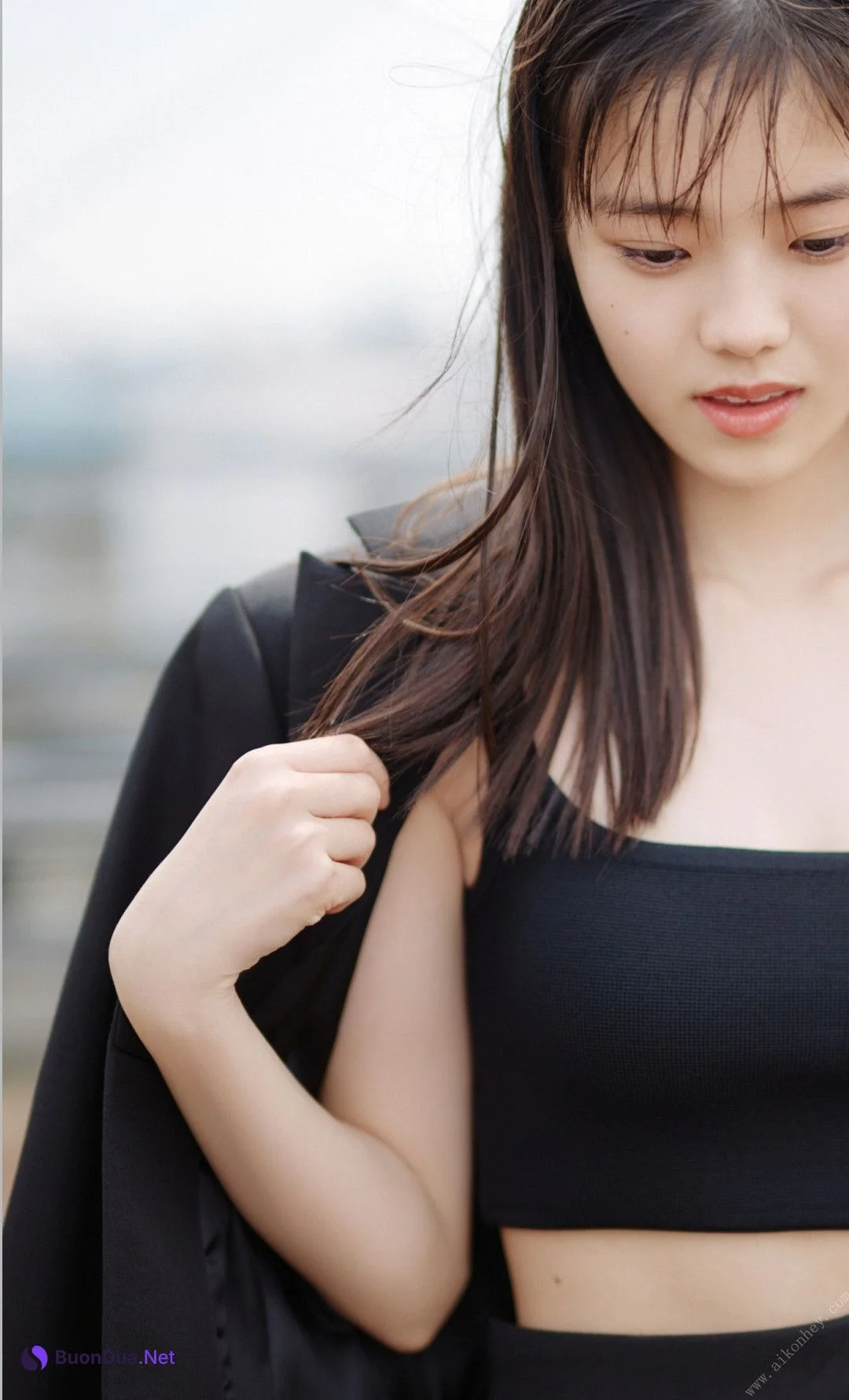 Kohaku Shida 志田こはく, 週プレ Photo Book 「少女と大人の狭間で」 Set.02 - Photo 17