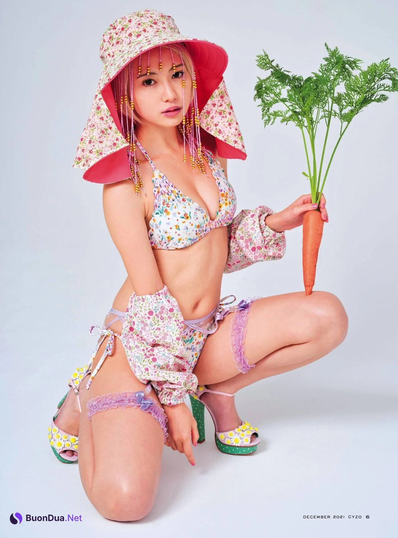 Kokoro Shinozaki 篠崎こころ, Cyzo 2021 No.12 (サイゾー 2021年12月号) - Photo 5