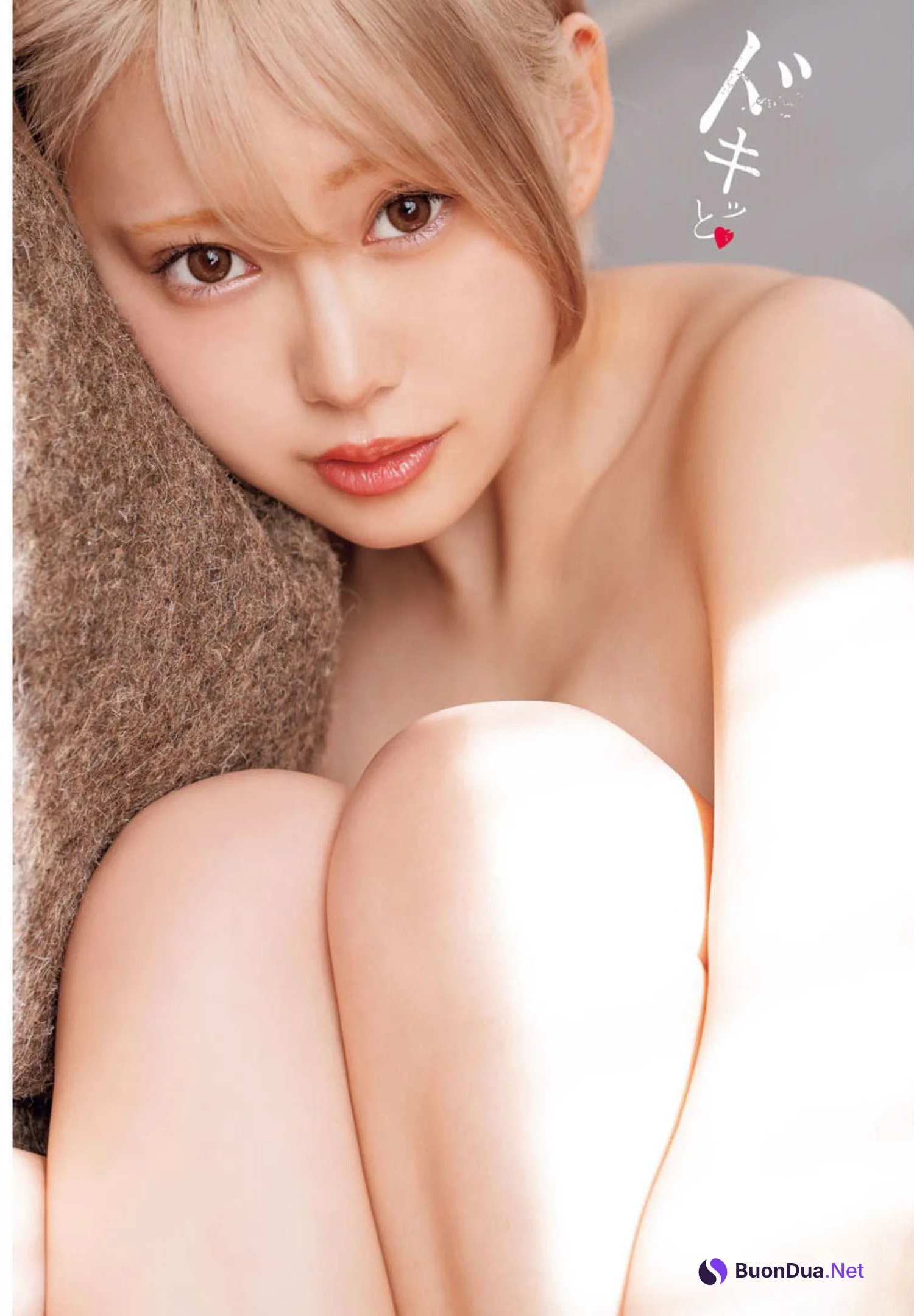 Kokoro Shinozaki 篠崎こころ, Shonen Champion 2022 No.18 (少年チャンピオン 2022年18号) - Photo 2