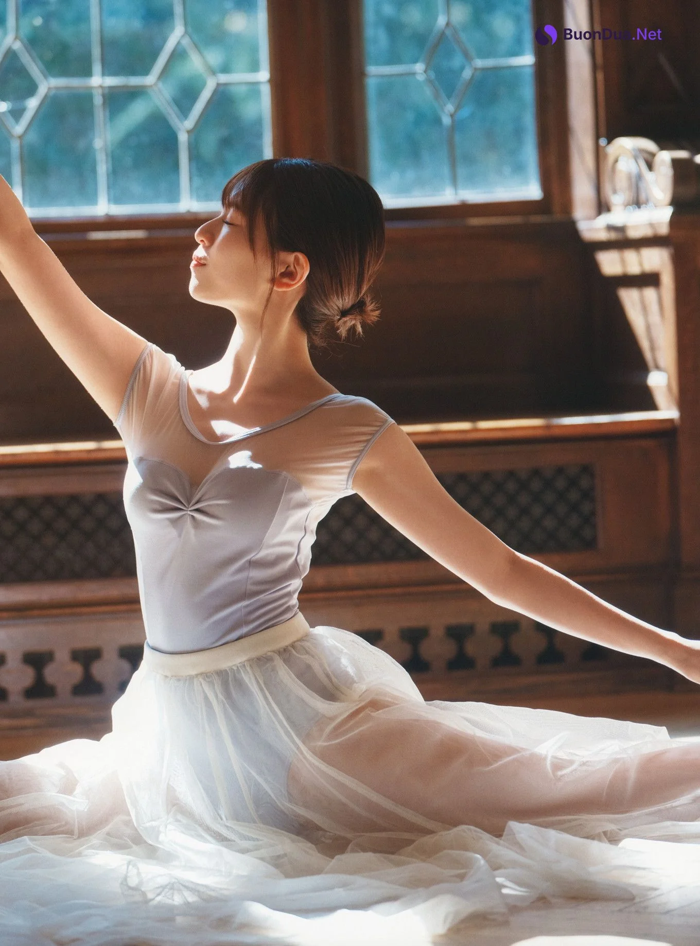 Konoka Matsuda 松田好花, 1st写真集 Photobook 「振り向いて」 Set.01 - Photo 15