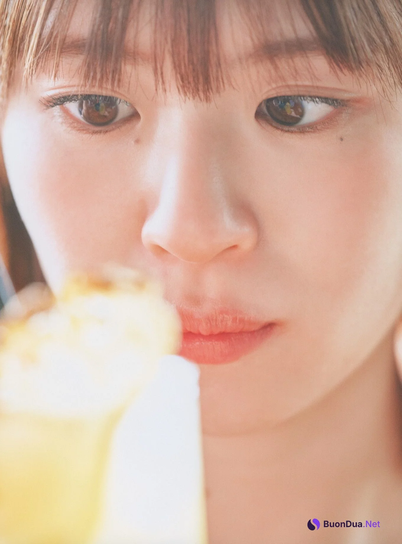 Konoka Matsuda 松田好花, 1st写真集 Photobook 「振り向いて」 Set.03 - Photo 4
