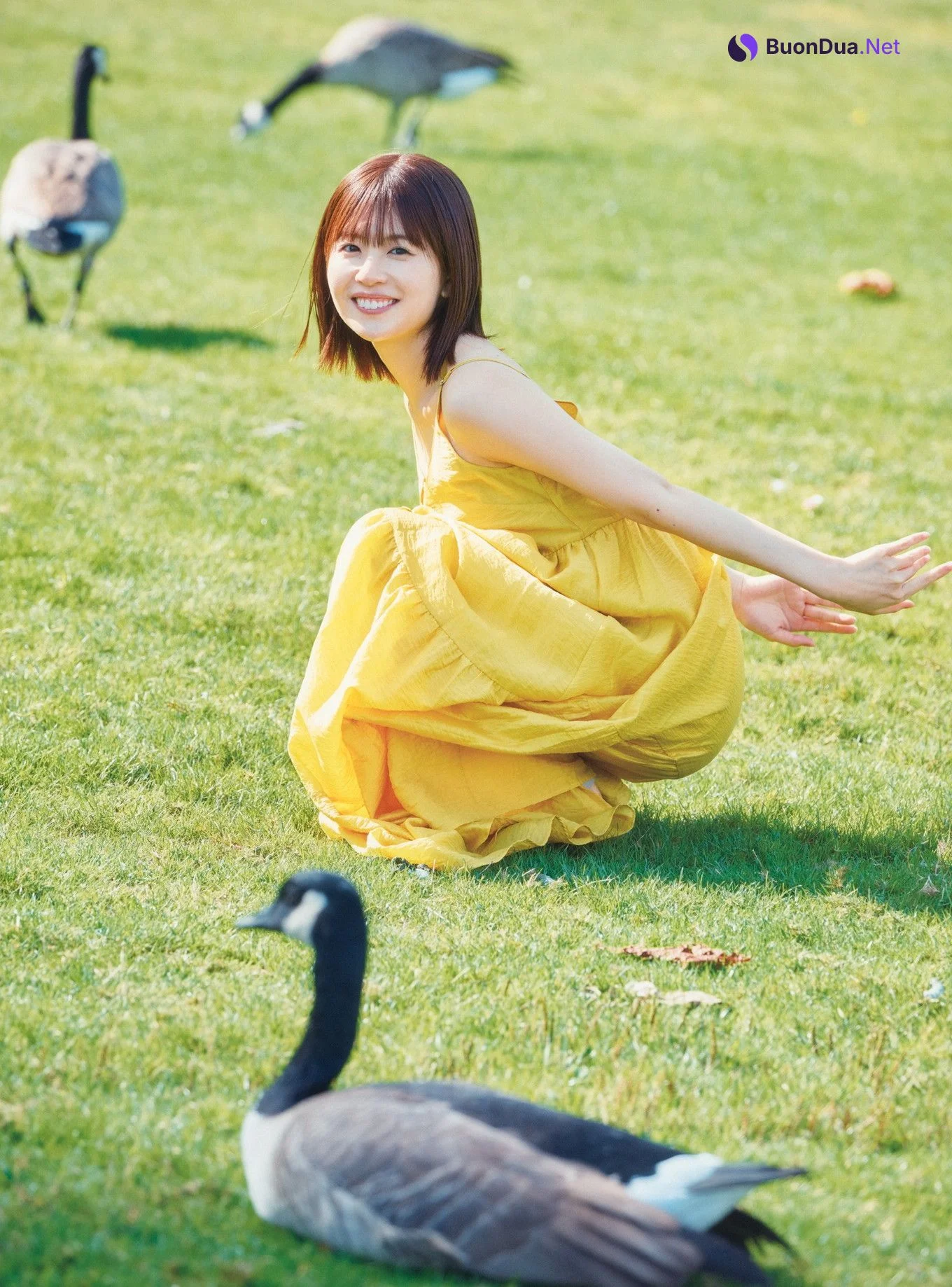 Konoka Matsuda 松田好花, 1st写真集 Photobook 「振り向いて」 Set.03 - Photo 8