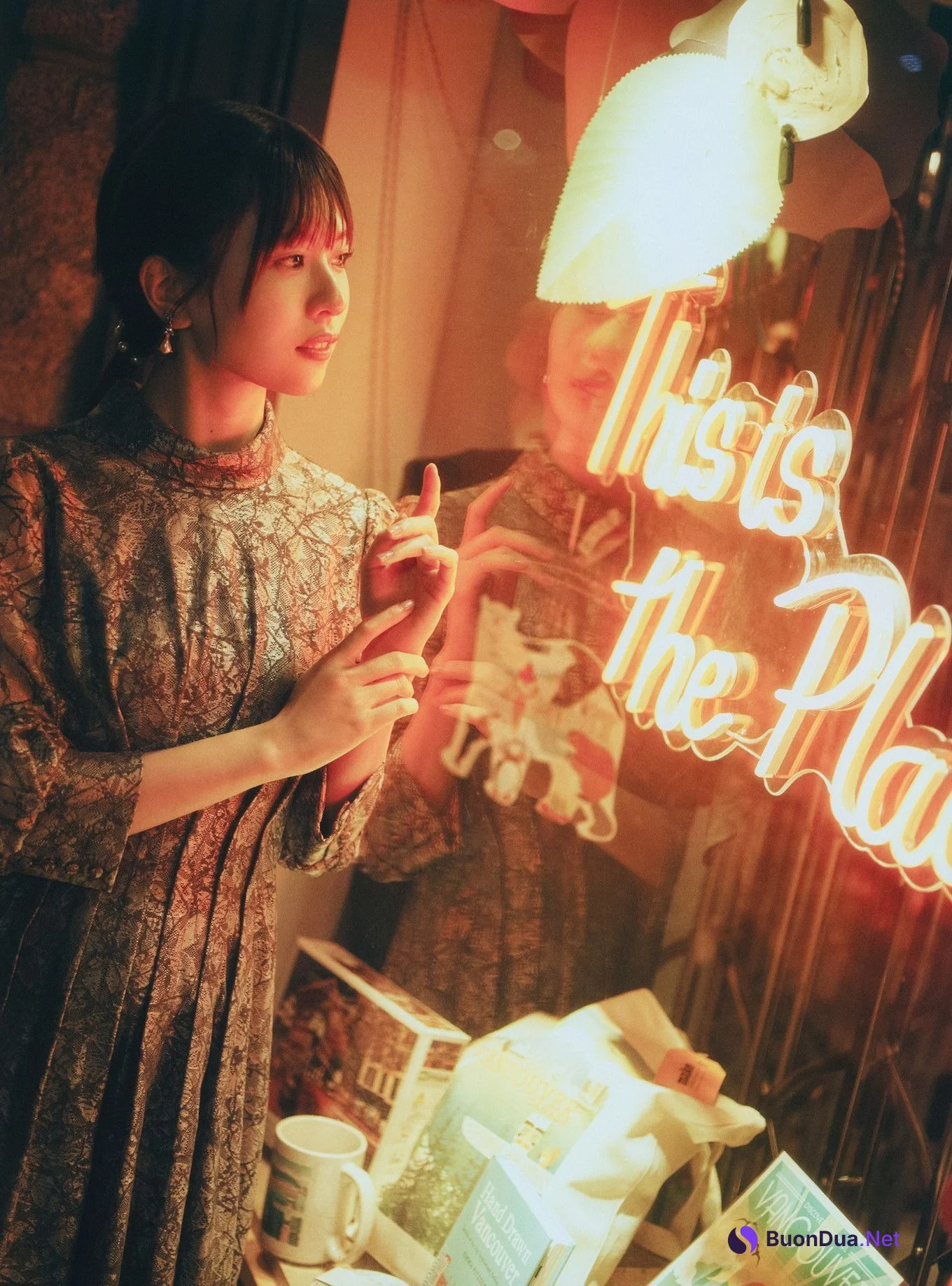 Konoka Matsuda 松田好花, 1st写真集 Photobook 「振り向いて」 Set.04 - Photo 11