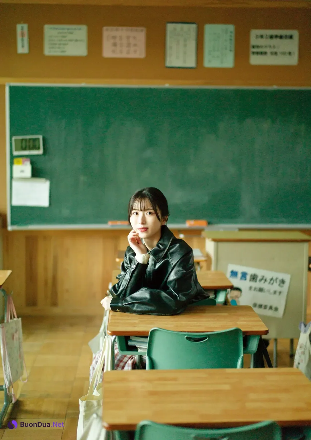 Kotoko Sasaki 佐々木琴子, 1st写真集 「明け方の夢」 Set.05 - Photo 9