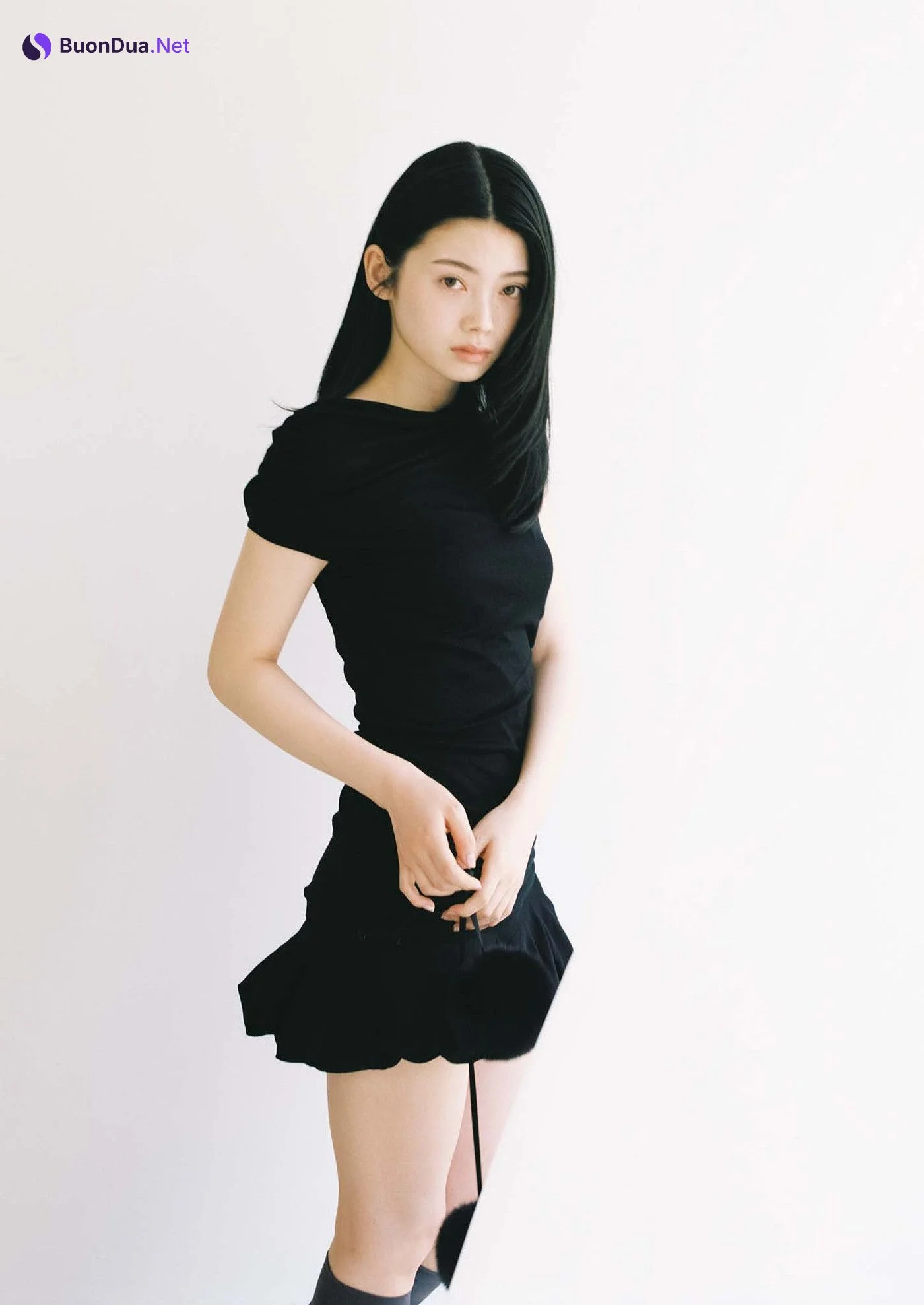 Kotona Minami 南琴奈, Big Comic Spirits 2025 No.30 (ビッグコミックスピリッツ 2025年30号) - Photo 12