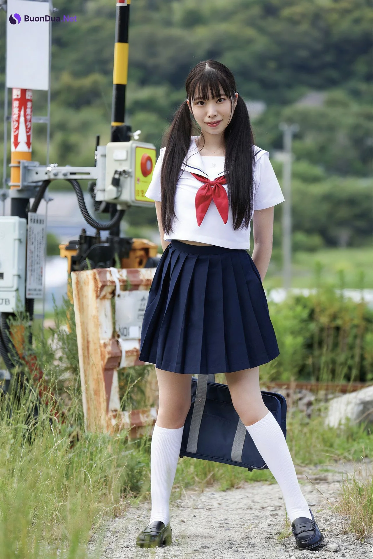 Kozue Minami 美波こづえ, オフィシャルグラビア写真集 [波の音] Set.01 - Photo 2