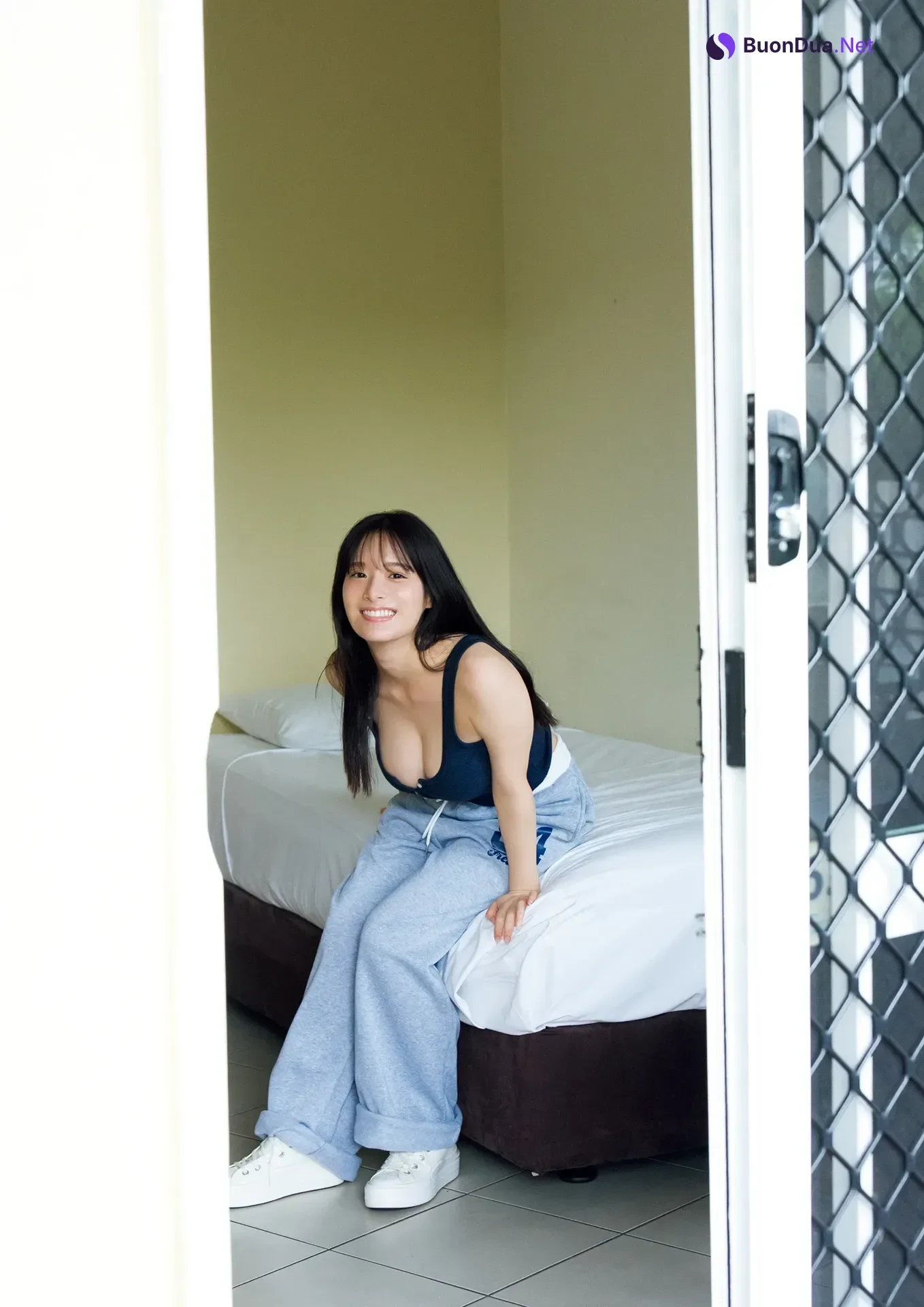 Kurea Hazuki 葉月くれあ, 1st写真集 「Clarus」 Set.05 - Photo 6