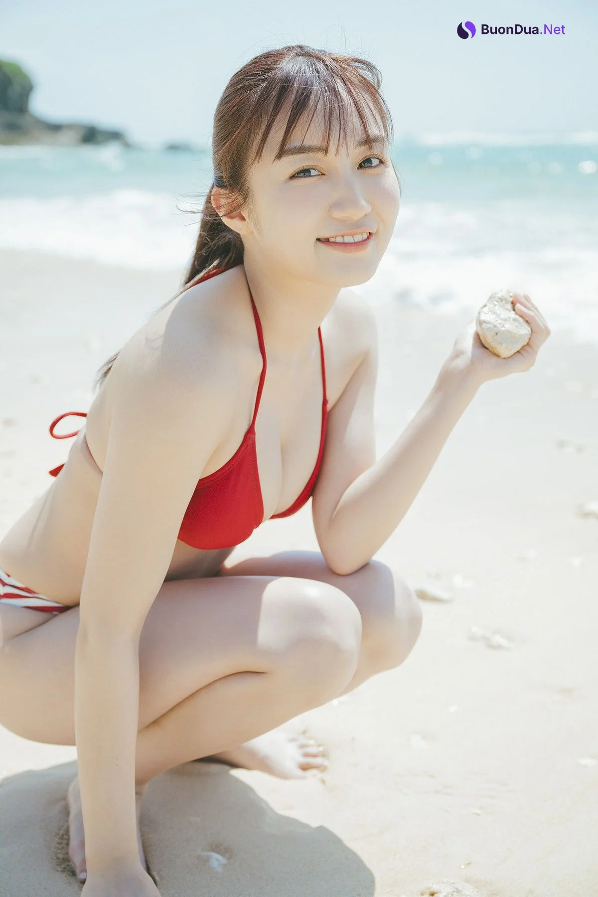 Kuroki Hikari 黒木ひかり, 漫画アクションデジタル写真集 「たまには海辺で」 Set.01 - Photo 14