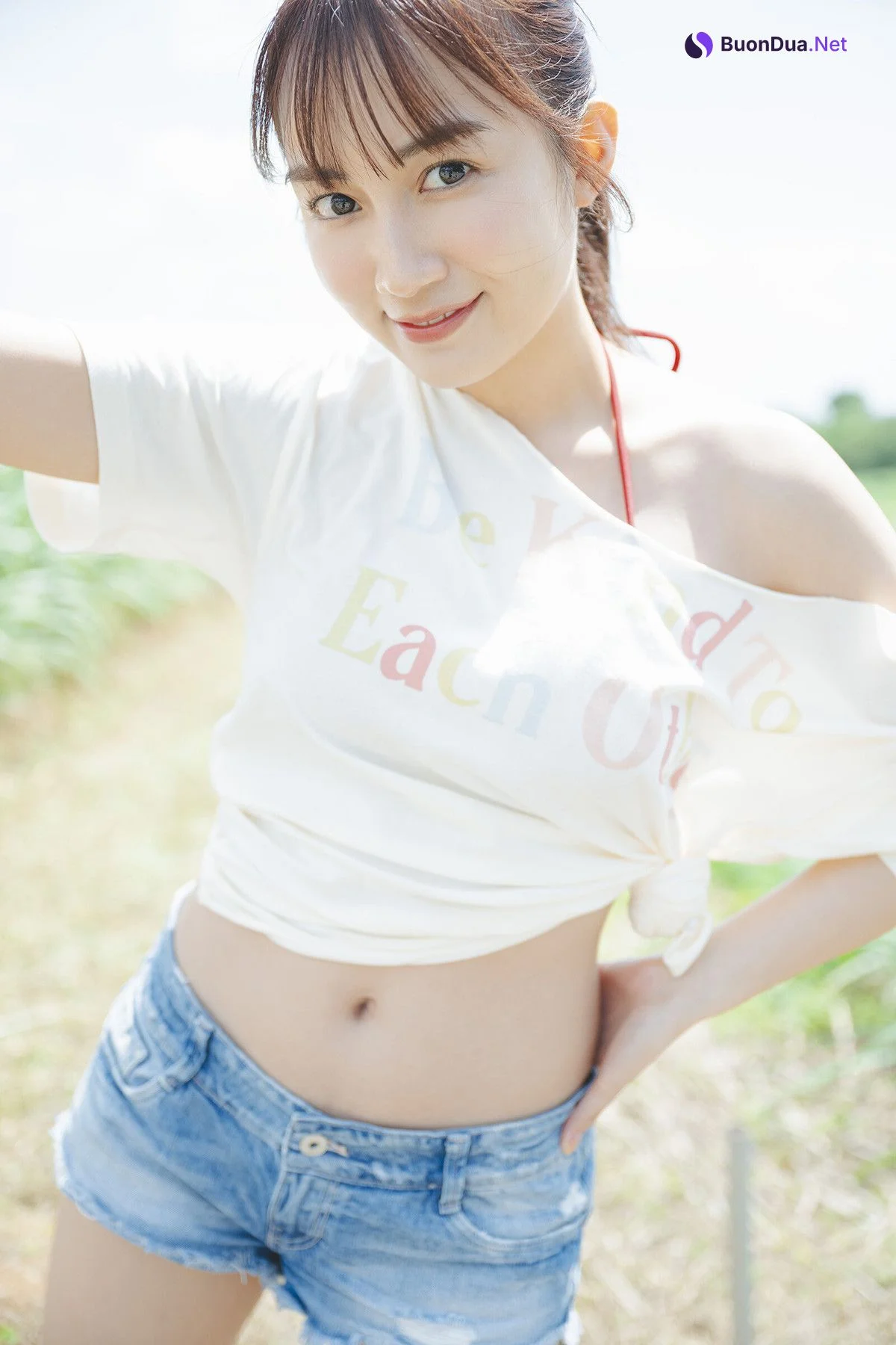 Kuroki Hikari 黒木ひかり, 漫画アクションデジタル写真集 「たまには海辺で」 Set.01 - Photo 3