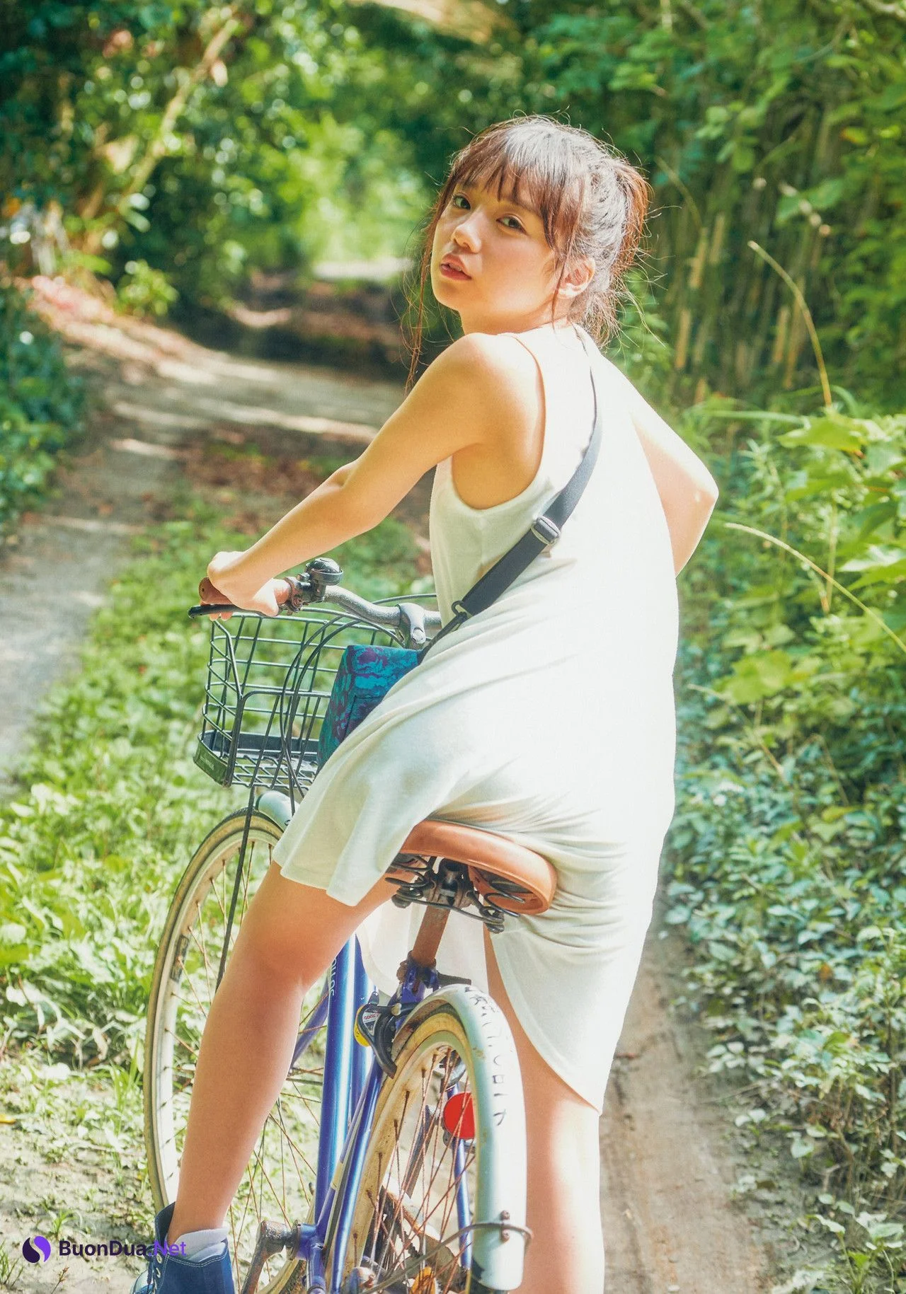 Kyoko Saito 齊藤京子, 1st 写真集 『とっておきの恋人』 Set.01 - Photo 14