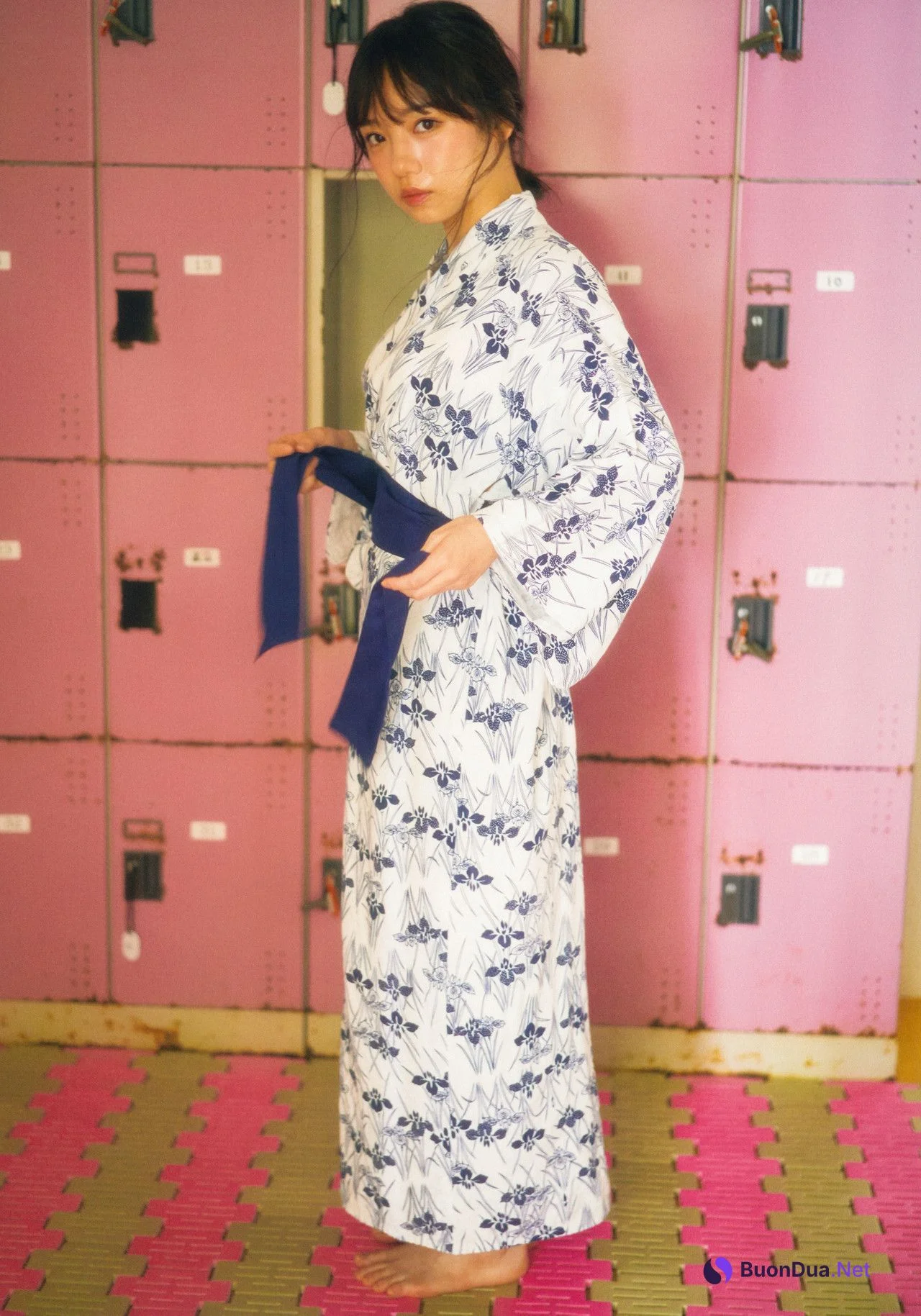 Kyoko Saito 齊藤京子, 1st 写真集 『とっておきの恋人』 Set.03 - Photo 17
