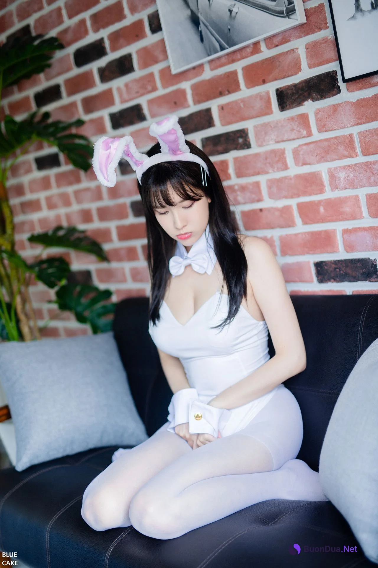 Lee Ahrin 이아린, BlueCake ‘White Black Bunny’ Set.01 - Photo 2