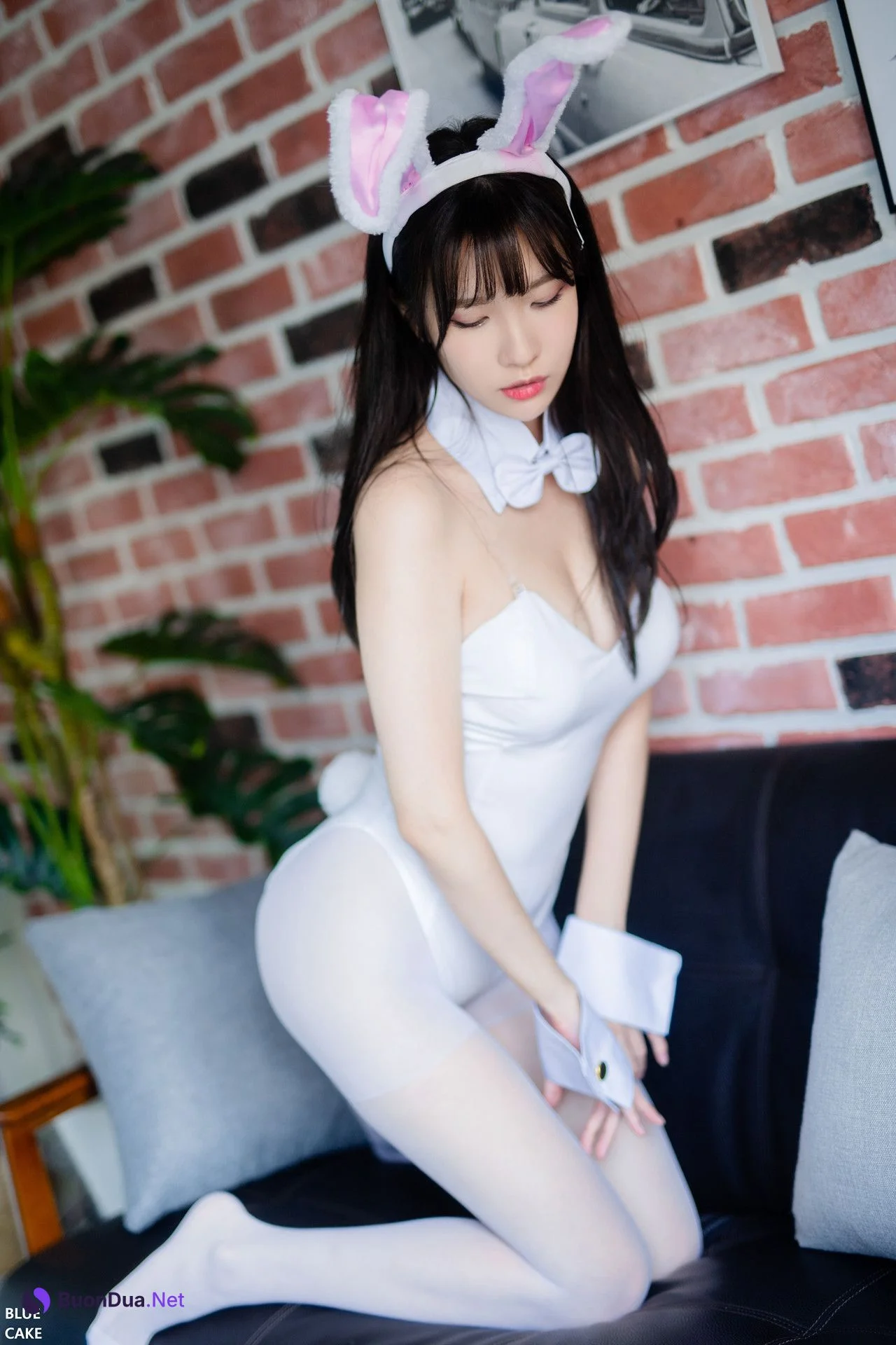 Lee Ahrin 이아린, BlueCake ‘White Black Bunny’ Set.01 - Photo 3
